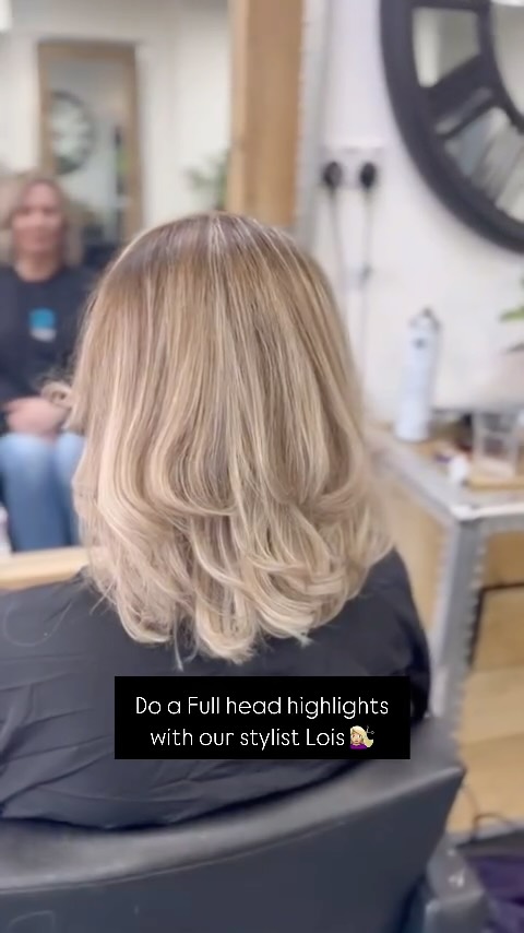 BLONDE AGAIN🙈🤍🎀
FULL head highlights, toner treatment and a cut and blowdry for this lovely lady ✨