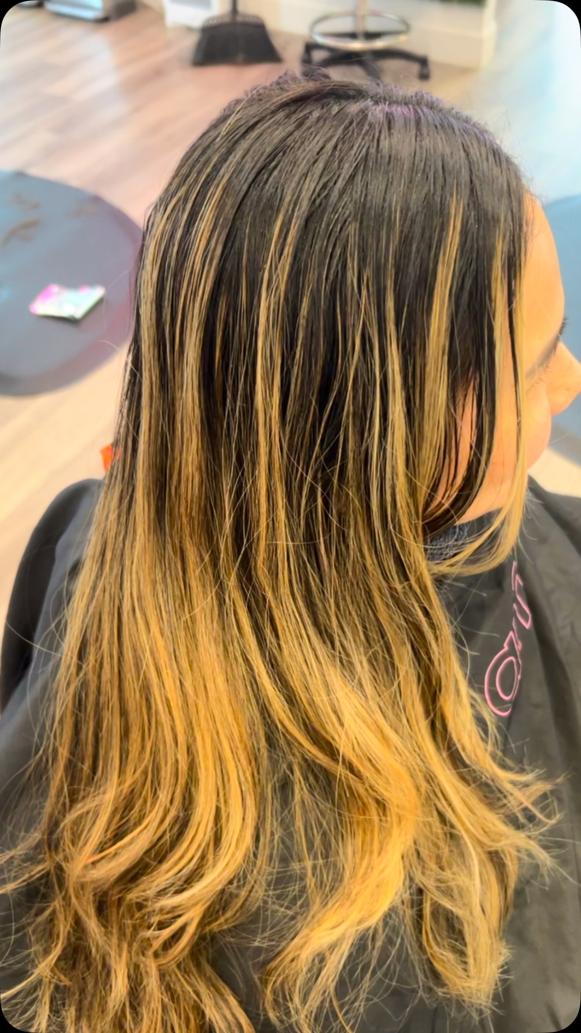 “Blondeme” so I did 🤗
#happyvalleyhairstylist #pdxhairstylist #happyvalleysalon #pnwstylist #pdxsalons #happyvalleysalonlife #oregonstylist #pdxsalons #happyvalleysalonlife #oregonstylist #happyvalleysalonlife #happyvalleyhairsalon #happyvalleystylist #oregonhairstylist