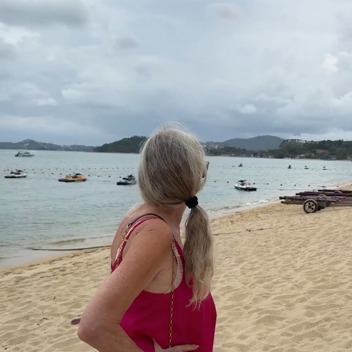 This is the Bophut Beach in front of Anantara Resort. It goes all the way through to Fisherman's Village if you want a fantastic beach walk.