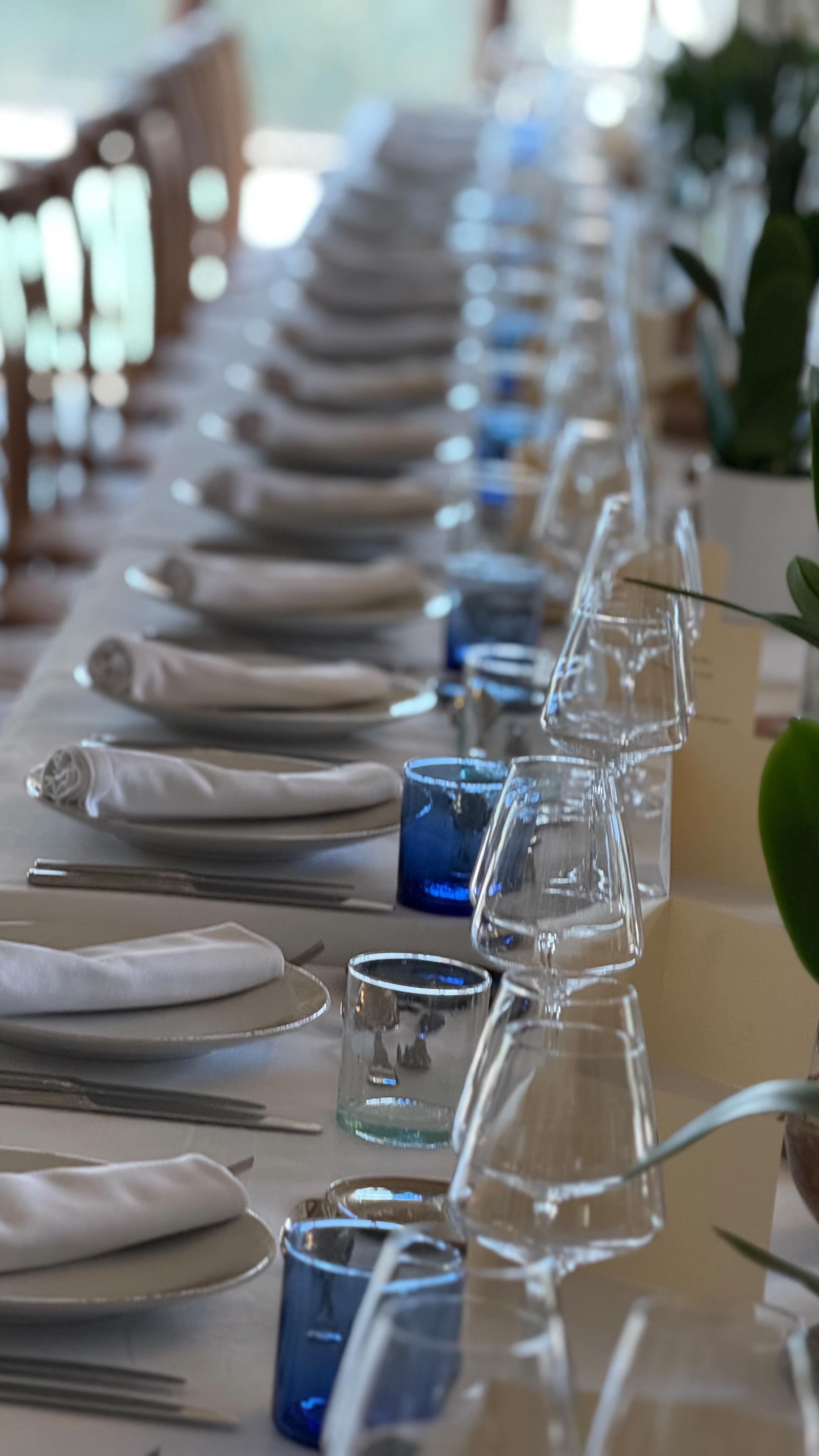 Un aperçu du travail de fourmis, pour que chaque événement soit unique !
#byjoytraiteur #byjoy #catering #sainttropez #sttropez #traiteur #frenchriviera #event #traiteursainttropez #traiteursttropez #événement #cléenmain #provence #domainelarouillère #birthdayparty #passion #artdelatable🍽 #traiteursurmesure #surmesure #gassin