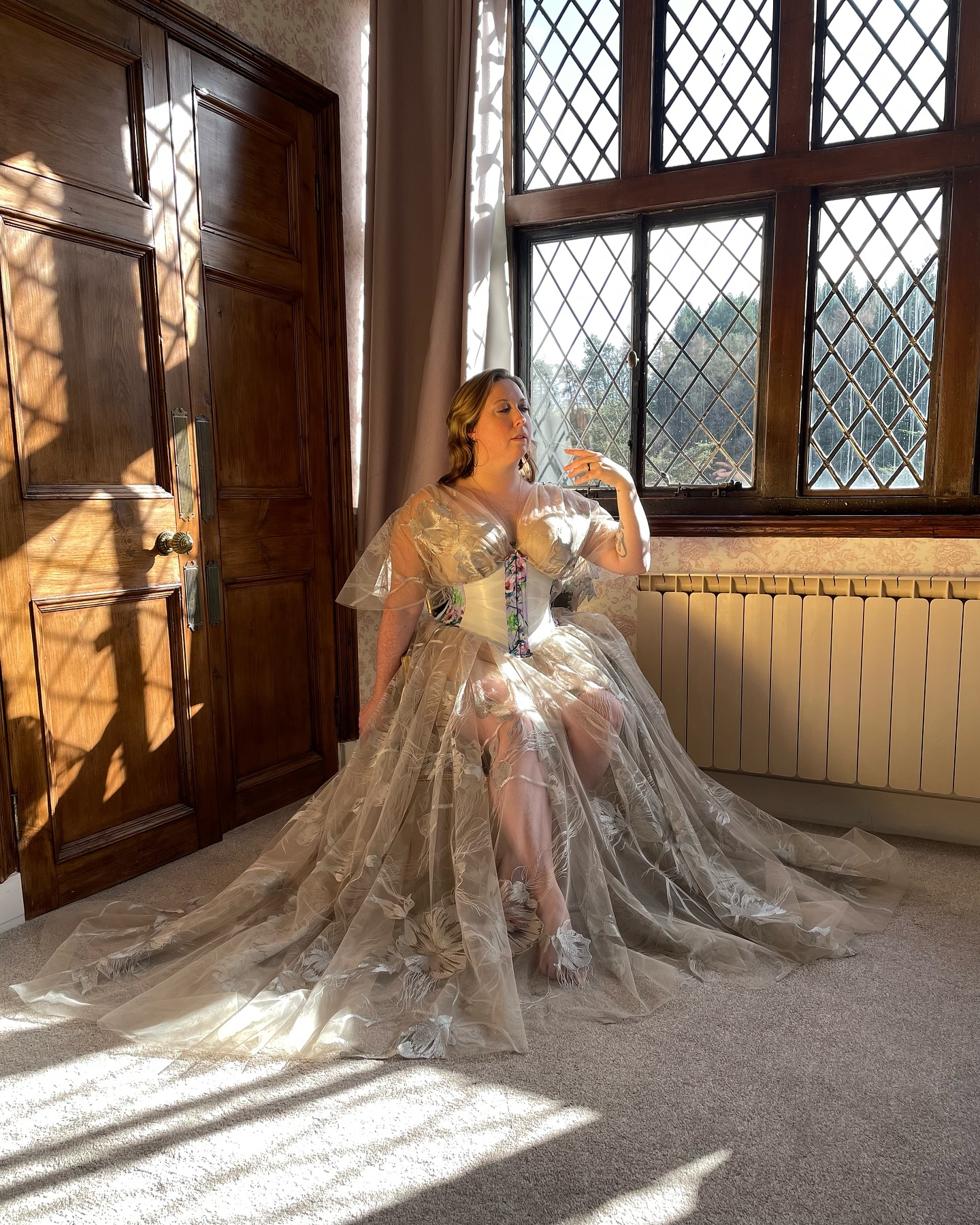 Golden Hour…
If these are just behind the scenes shots, then I cant wait to see what magic Kitty will create!
Gina looked so elegant in my Celeste Robe and Moody Corsetry’s Ribbon Corset, they all paired together so beautifully to create such amazing images!
All of the people involved made this such an uplifting environment, filled with so much encouragement and support… I might even be tempted to try being in front of the camera next time!
Model | @linagynn
Robe | @emiahcouture
Ribbon Corset | @moodycorsetry
Photographer | @saxkjaer_photography
Assistance | @rosielorenz, Chris, Drea & Emma
Event | @thecorsetryretreat
#EmiahCouture #Emiah_Celeste