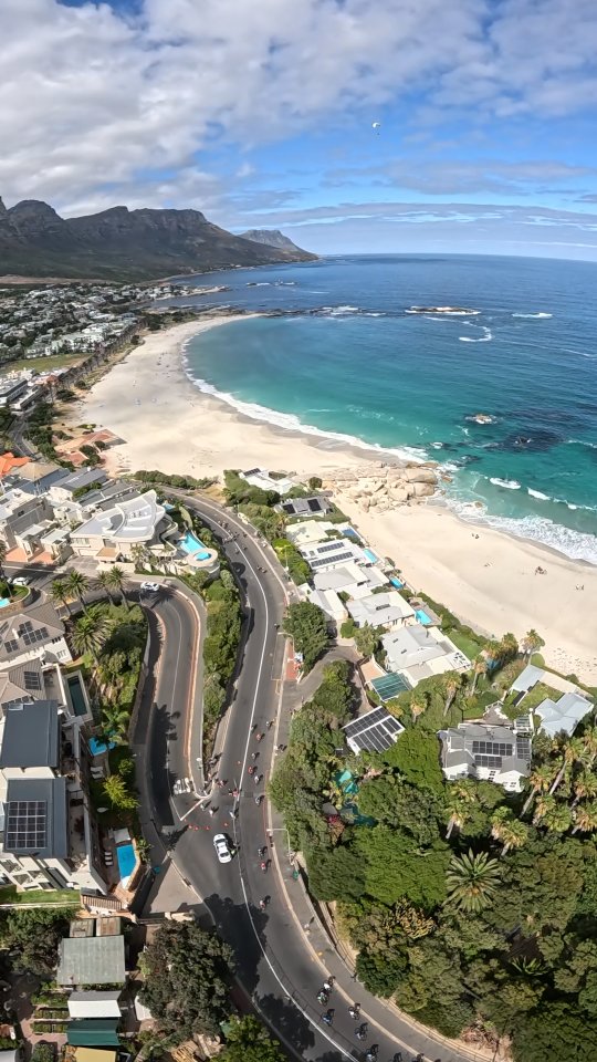 Cape Town Cycle Tour viewing from a paraglider.
#ctcycletour #capetowncycletour #paragliding #capearguscycletour #skysafari #capetown #southafrica #tablemountain #fly