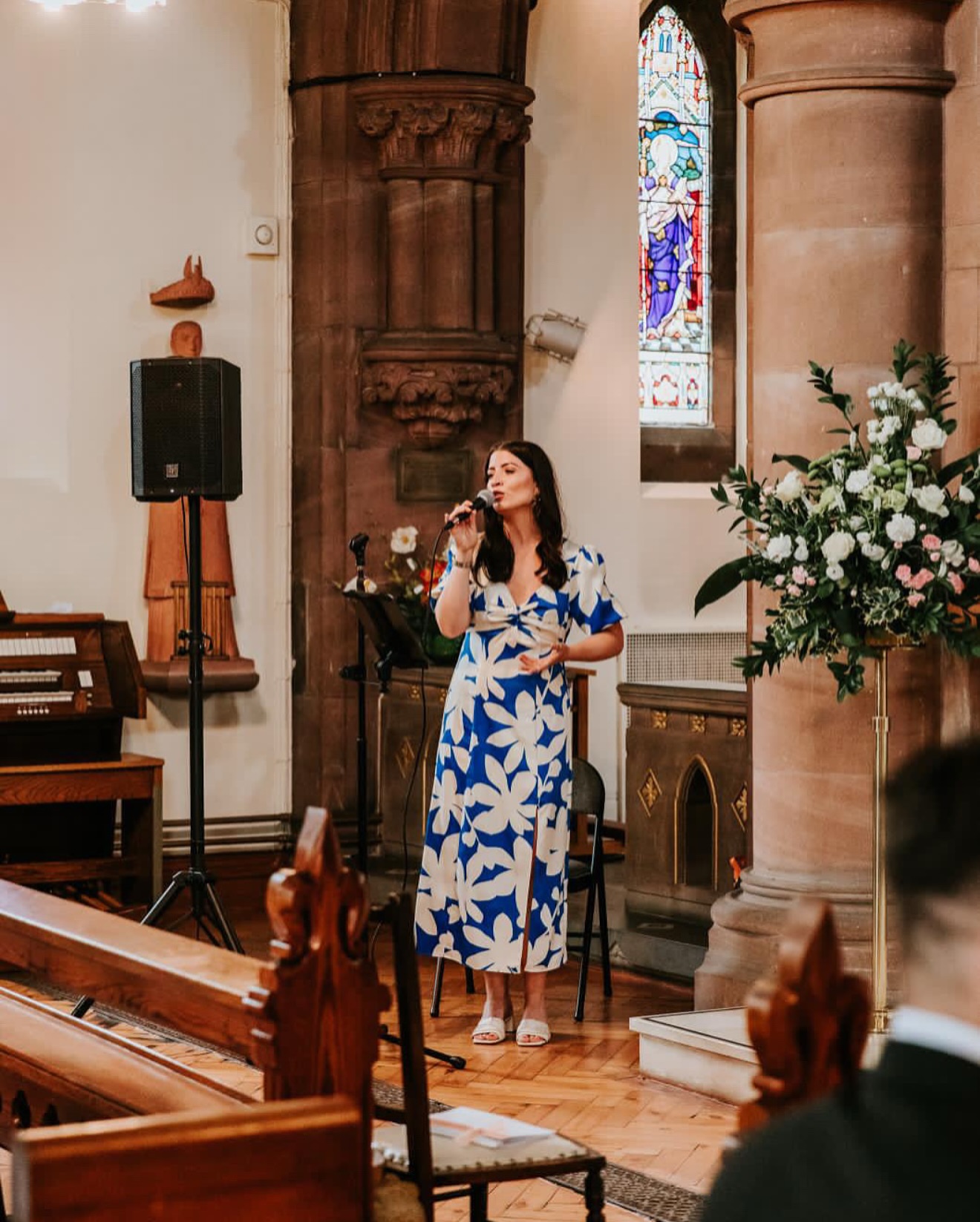 My wedding season will soon be starting in just a few weeks time and I’m so looking forward to serenading my first few couples down the aisle at some beautiful churches 💍🩵
The acoustics are just something else 🎵
A big thank you to @mfarrisphoto for capturing this shot last summer at @beth_lucy22 & Micheal’s special day at St. Joseph’s Church in Crosby 📸
#weddingceremony #churchweddingceremony #weddingceremonysinger #weddingsinger #femaleweddingsinger #liverpoolwedding #northwestwedding #crosbywedding #summerweddings #bridetobe #groomtobe #2025bride #2026bride #2025wedding #2026wedding #churchceremonyideas