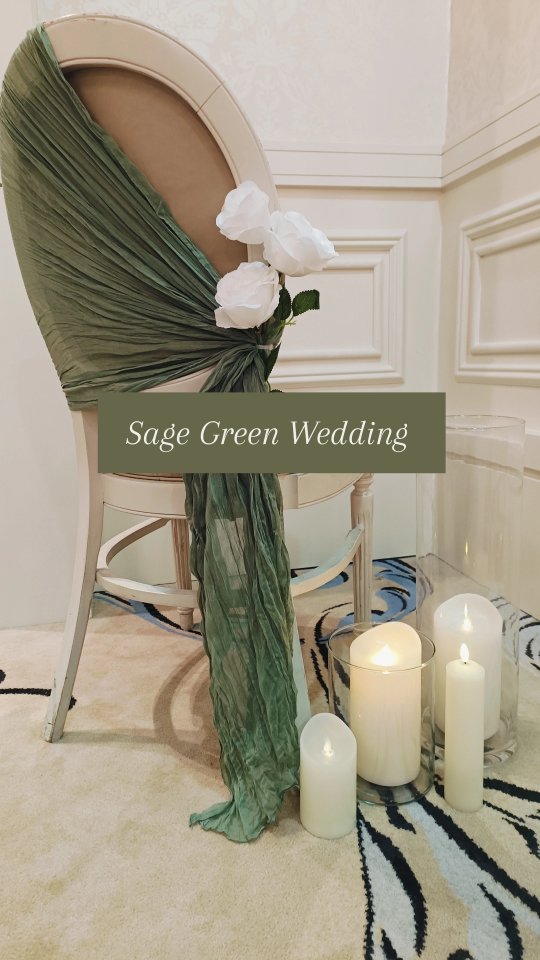 One of my favourite colour schemes...
What's not to love about this classic colour trend. Steadily growing in popularity over the last few years. And still a firm favourite...
Simple colour schemes can still have a dramatic impact.