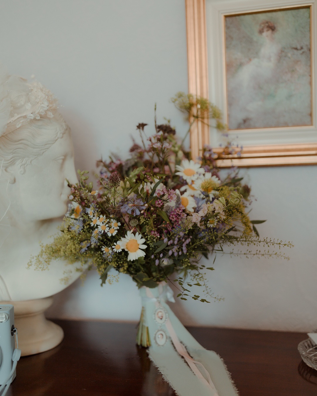 Kasey + Will’s beautiful day planned by @highlandweddings_ at @swordaleestate ✨