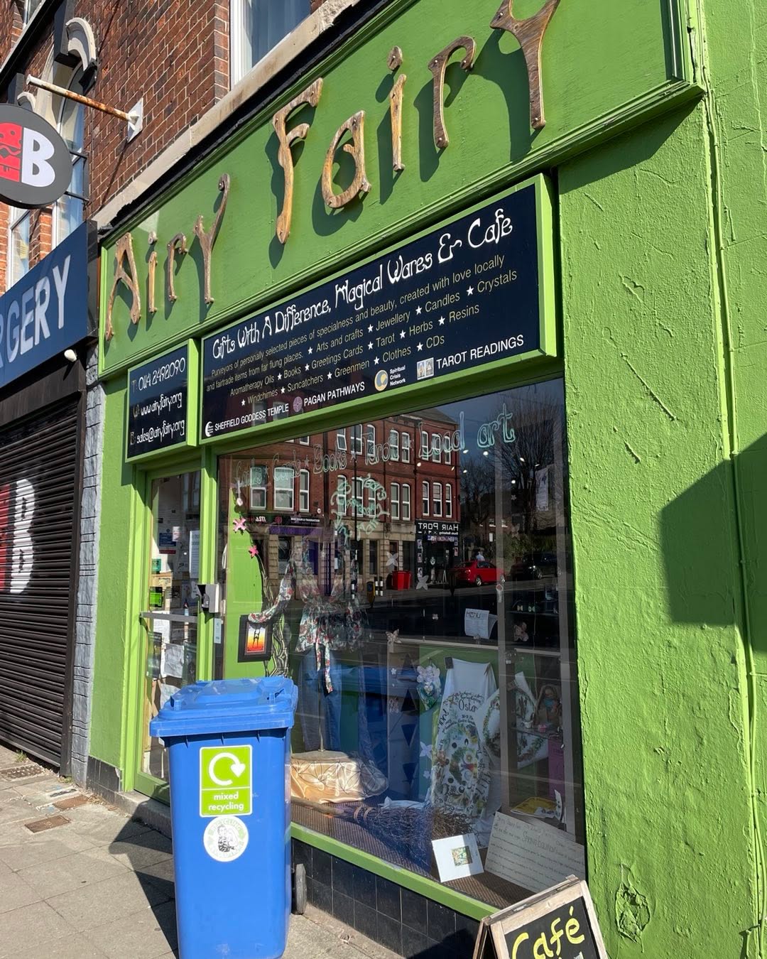 We’d like to introduce our newest customer this morning and say a big thank you to @airyfairysheffield for their custom. For just £28 per month for this bin takes all your plastic, glass, cans, Tetra Pak and card all sorted out our side by our lovely team. If you would like to find out more about our services and how we can help you please contact us! #recycle #recycling #volunteer #workplacement #learningdisabilities #learningdisabilityawareness #sheffieldissuper #sheffieldnetworking #supportsmallbusiness #socialenterprise #wastemanagement #postiveimpact #socialimpact #smallbusiness