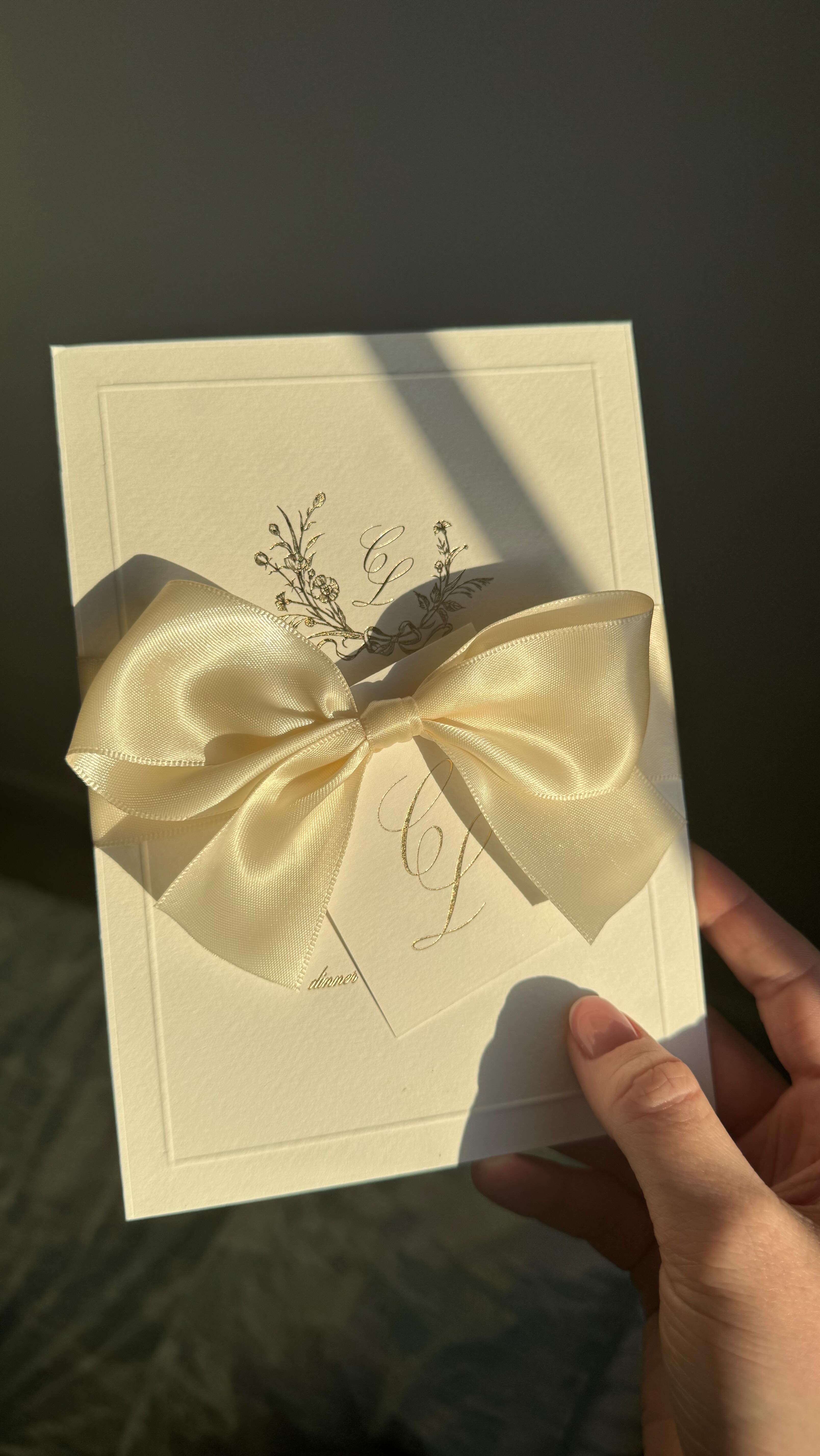 Assemble wedding invitations with me, ASMR style 😮💨
Still not over these stunning gold foil prints and how they sparkle in the sunlight ✨
#weddingstationery #weddinginvitations #weddinginspiration #weddingdetails #2025weddings #goldfoilinvitations #summerweddings #lovechapters