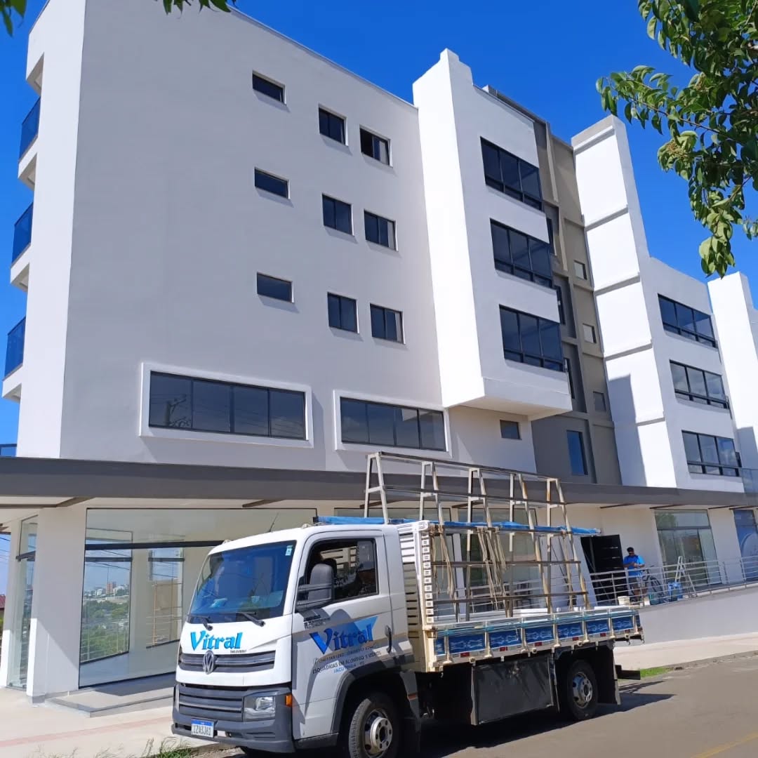Mais uma obra concluída! ✅
Refletindo estilo e sofisticação em cada detalhe, com cada projeto pensado a fim de trazer elegância e um toque moderno, realçando a beleza de cada ambiente. Do primeiro ao último detalhe, trabalhamos com excelência para garantir a melhor qualidade.
Solicite você também o seu orçamento 👉 (54) 99147-6294 (tel. e wpp) ou (54)3368-1282 (wpp)
Vitral - Há mais de 20 anos entregando sonhos! 🔝