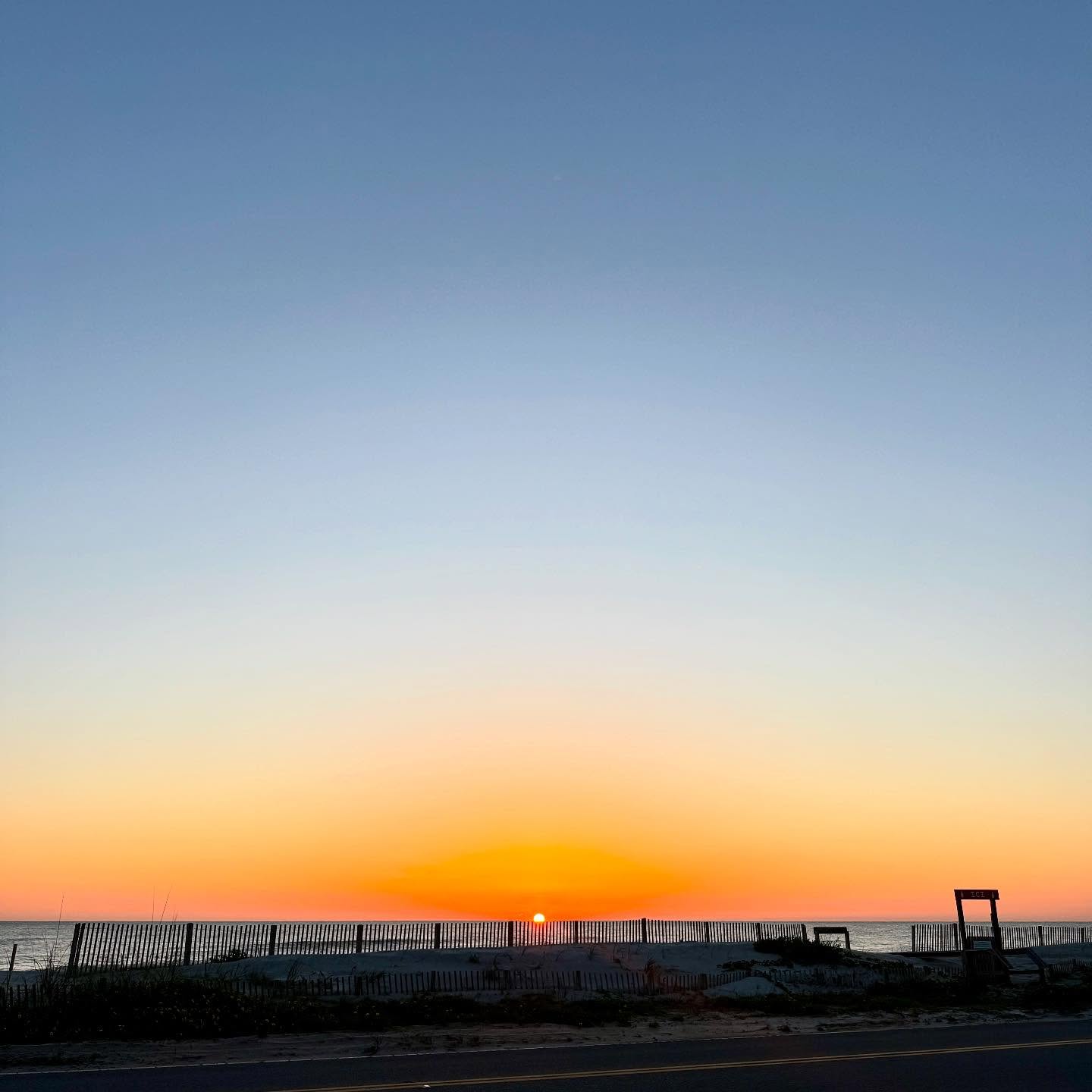 Welcome 22 With the time change comes later sunrises—more time to sleep in, more time to wake up slow, and more time to soak in the beauty of the ocean at dawn. Book your spring escape and enjoy every peaceful morning. 🌅
#islandcottageinn #visitflagler #flaglerbeach #summertravel #travel #traveldestination #traveldestinations #beach #beachvacation #boutiquehotel #floridabeach #instatravel #instatraveling #travelphotography #oceanside #seaside #travelgram #boutiquehotels #sunrise #beachvibes #poolside #spring #springescape