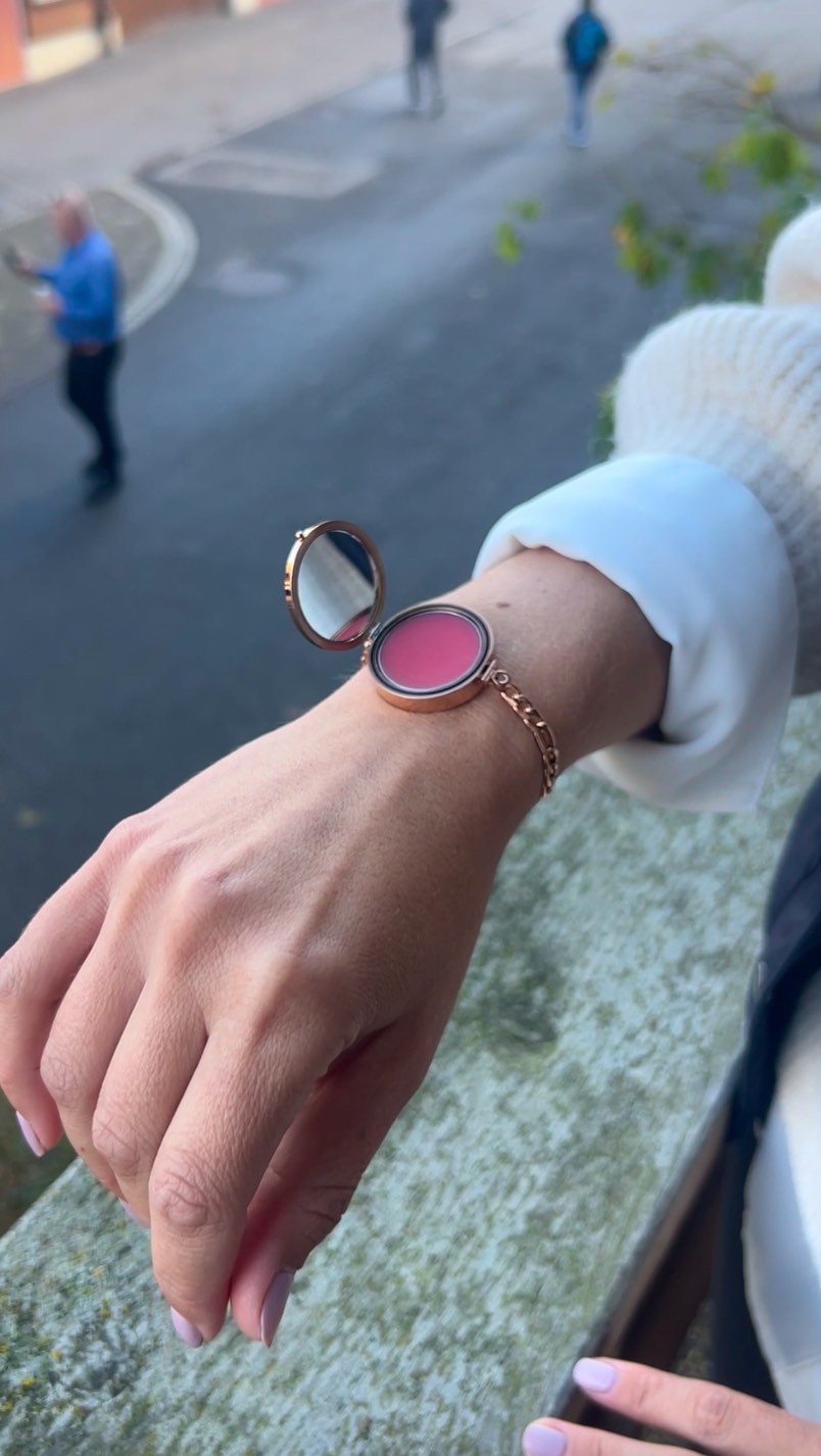 Tropical Palm🌴~Lip Balm Bracelet
#lipbalmbracelet#women#girls#lipbalm#teens#accessories#rosegold #strawberry#🍓#🌴#🏖️#🏝️l#demifine#unique#trendy#tropical#palm#coconut#coconuttree#island#paradise#island#vacation#functional#hydration
Tropical palm, Lip balm bracelet, 🌴, strawberry, vacation, paradise ,rose gold,🏖️