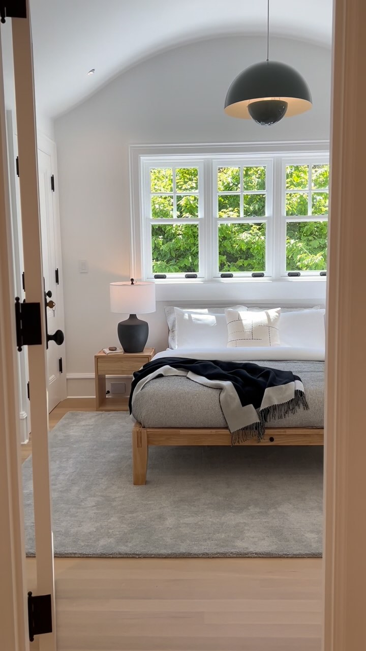 🎧 A 2 minute market update and a walk through some stunning real estate. Let me know if you enjoy this mini podcast-style market update and I’ll do more in the future.