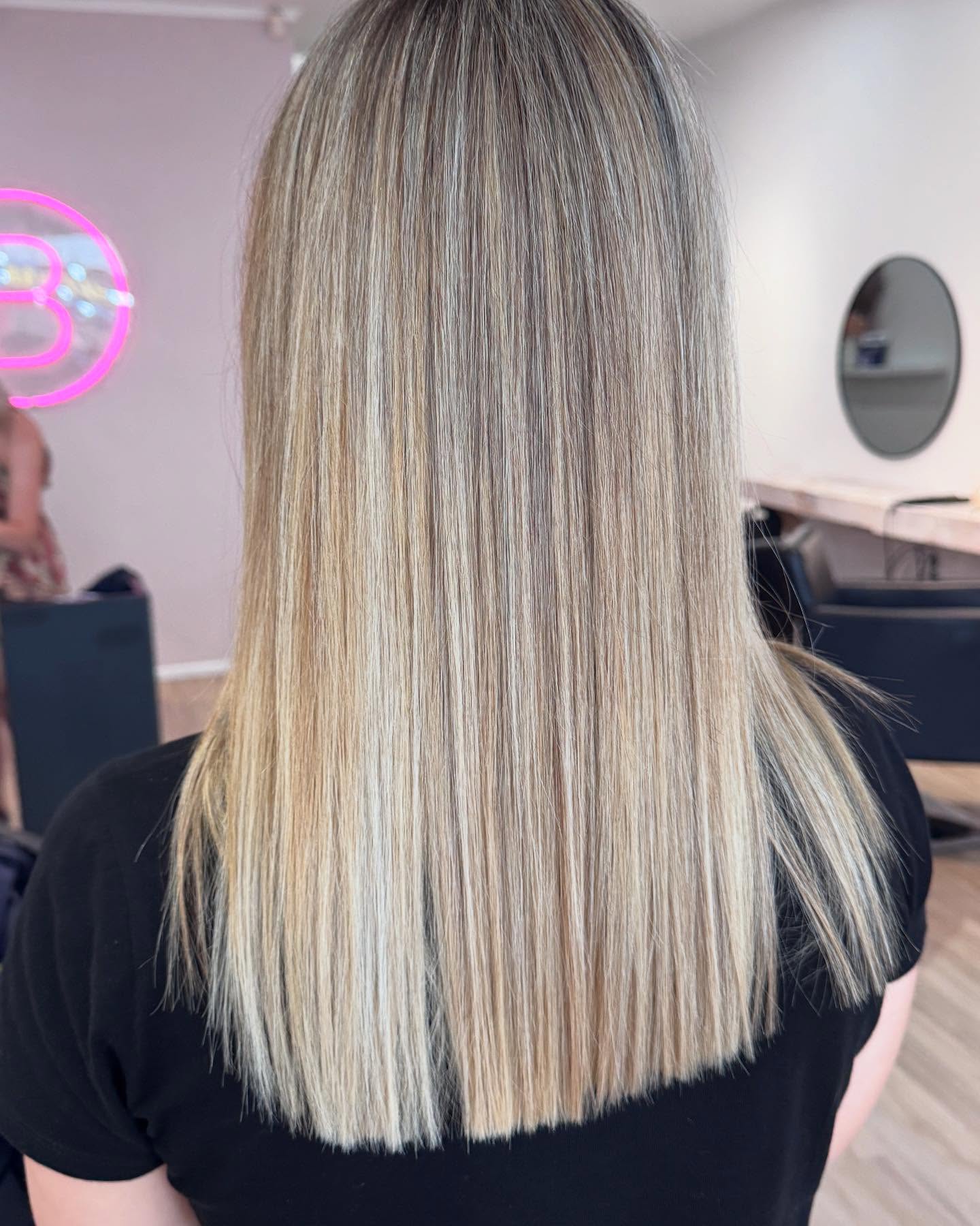 ✨Bright Blonde ✨