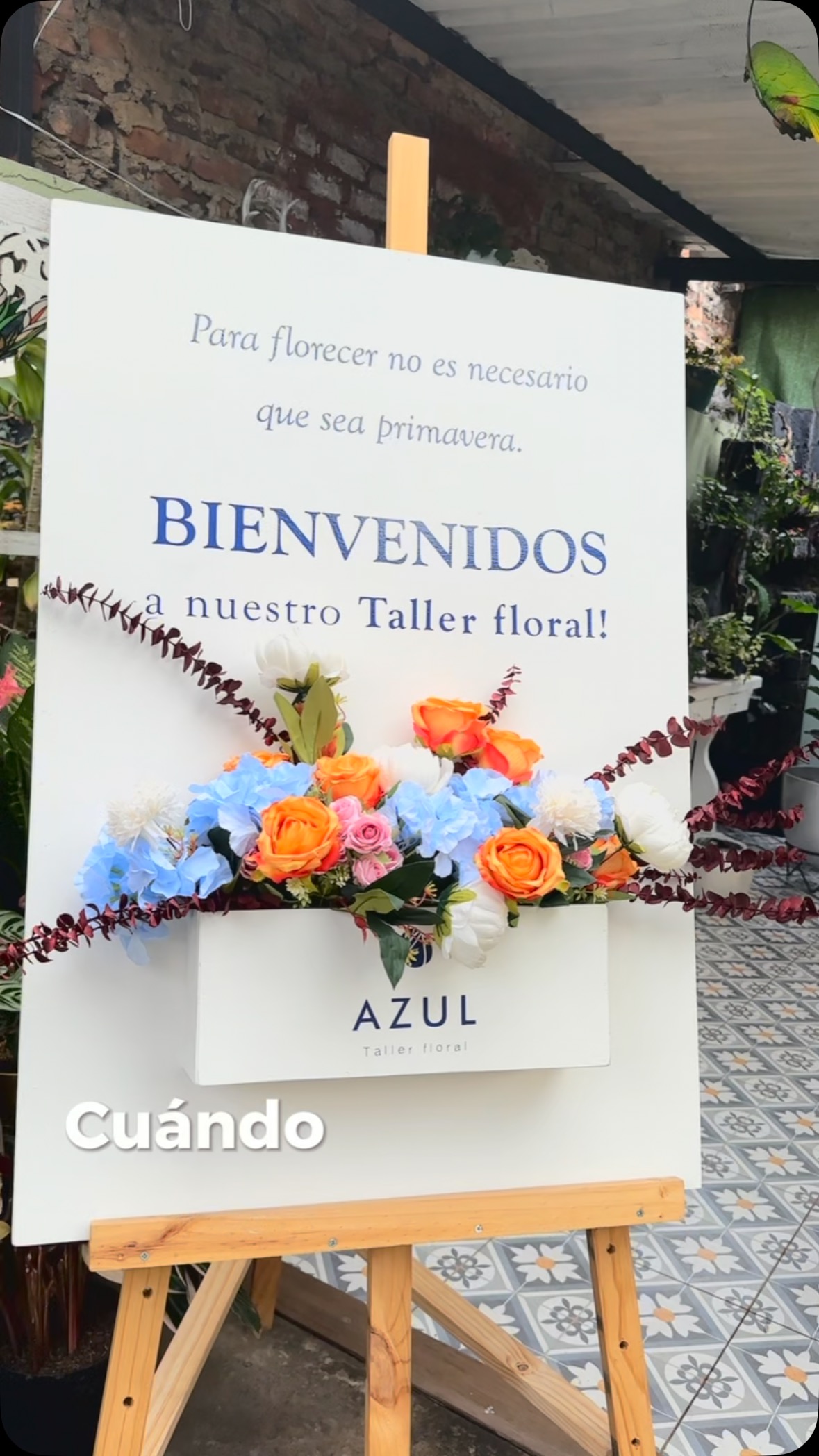 Taller BLOOM cultivando la felicidad a través de las flores.
Próximos talleres:
23 de marzo
6 de abril
26 de abril
📍Casa y Jardín - Galerías
🕣Hora: 10 am
💸$150.000
Duración: 2 horas de inmersión.
Te llevas tu arreglo floral, compartimos unas deliciosas onces y una caja de herramientas 🧰 para ver la vida con otros ojos. ☘️
Cupos limitados!
#talleresflorales #bienestarfloral #conexiónnatural #autocuidado #artebotanico #artebotánico