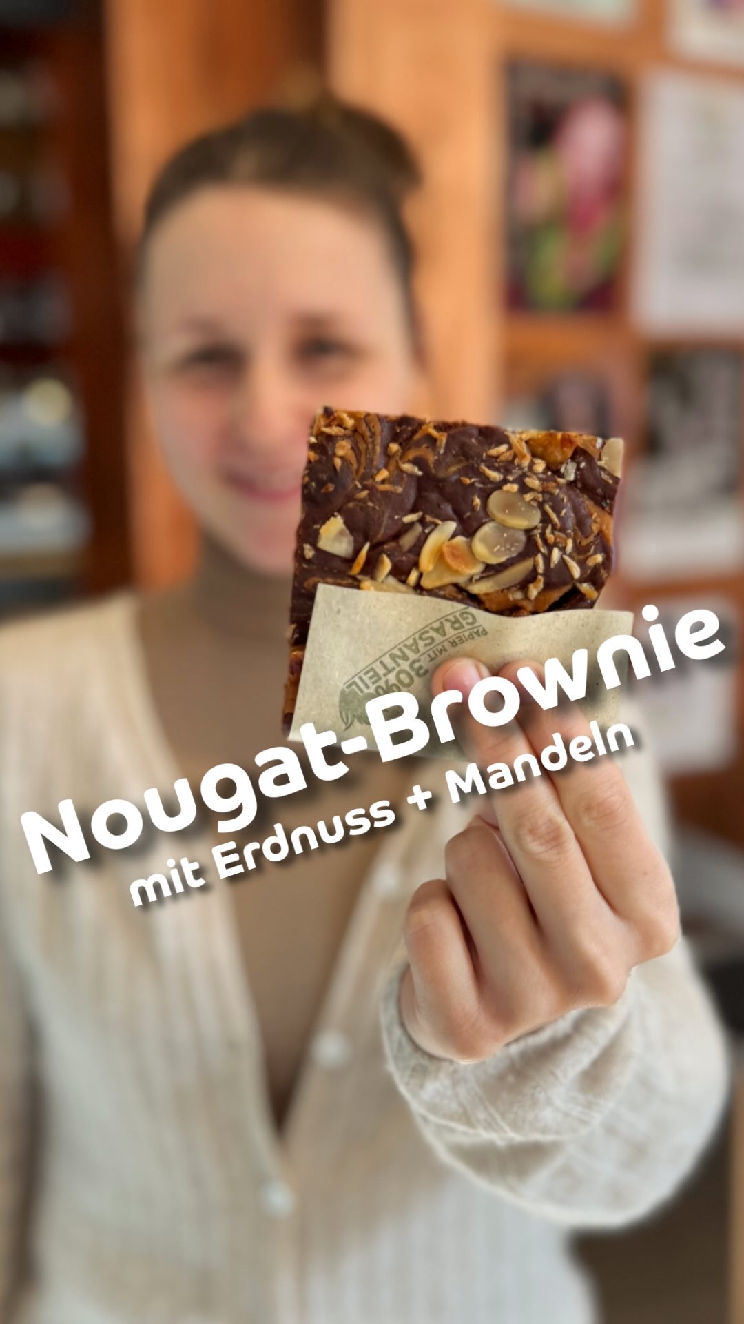 Backzeit mit Fareeha!👩🍳
Schaut zu, wie sie köstliche Brownies zaubert 🫶🏻
Kommt vorbei und gönnt euch unseren Nougat-Brownie – nur solange der Vorrat reicht!
#pcafe #göttingen #Brownies #BackenMitLiebe #NougatBrownie #Küchenzauber #LeckerSchmecker #Foodie #Backliebe #SüßesVergnügen