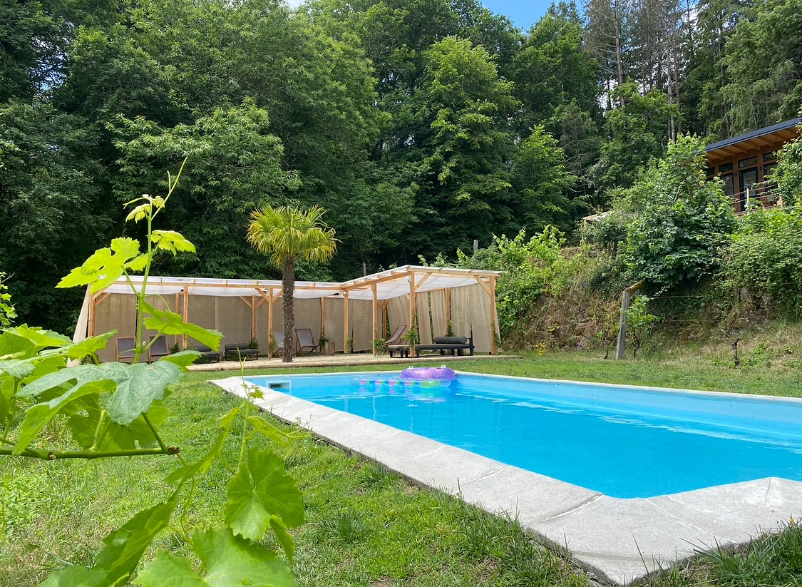 The center of Deveza for the kids: the pool!
We still have availability this Summer in July and August on:
June 28-July 5 all accommodations available but tiny house sun
August 23-30 Lemon tree guesthouse, tiny house Laranja and glamping tents available
August 30 - Sept 5 all accommodations available.
Dm us if you have questions 😁
•
#glamping #glampingportugal #summerholiday #familyholiday