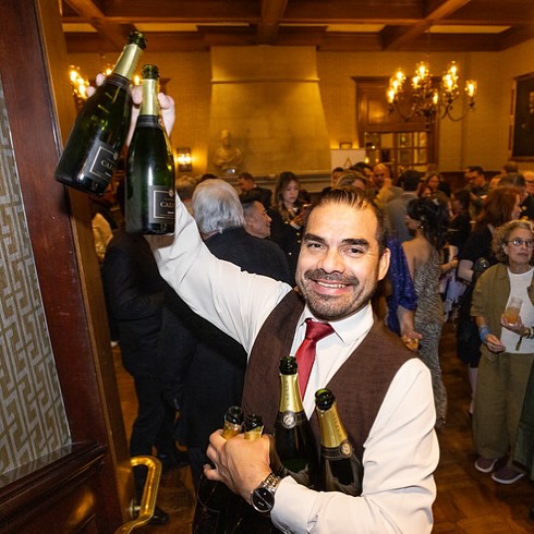 Champagne Cazals Carte Or served to VIP hour at Chefs ❤️LA Wildfire Benefit Dinner. Thanks Alex and @srethmeier for your help!