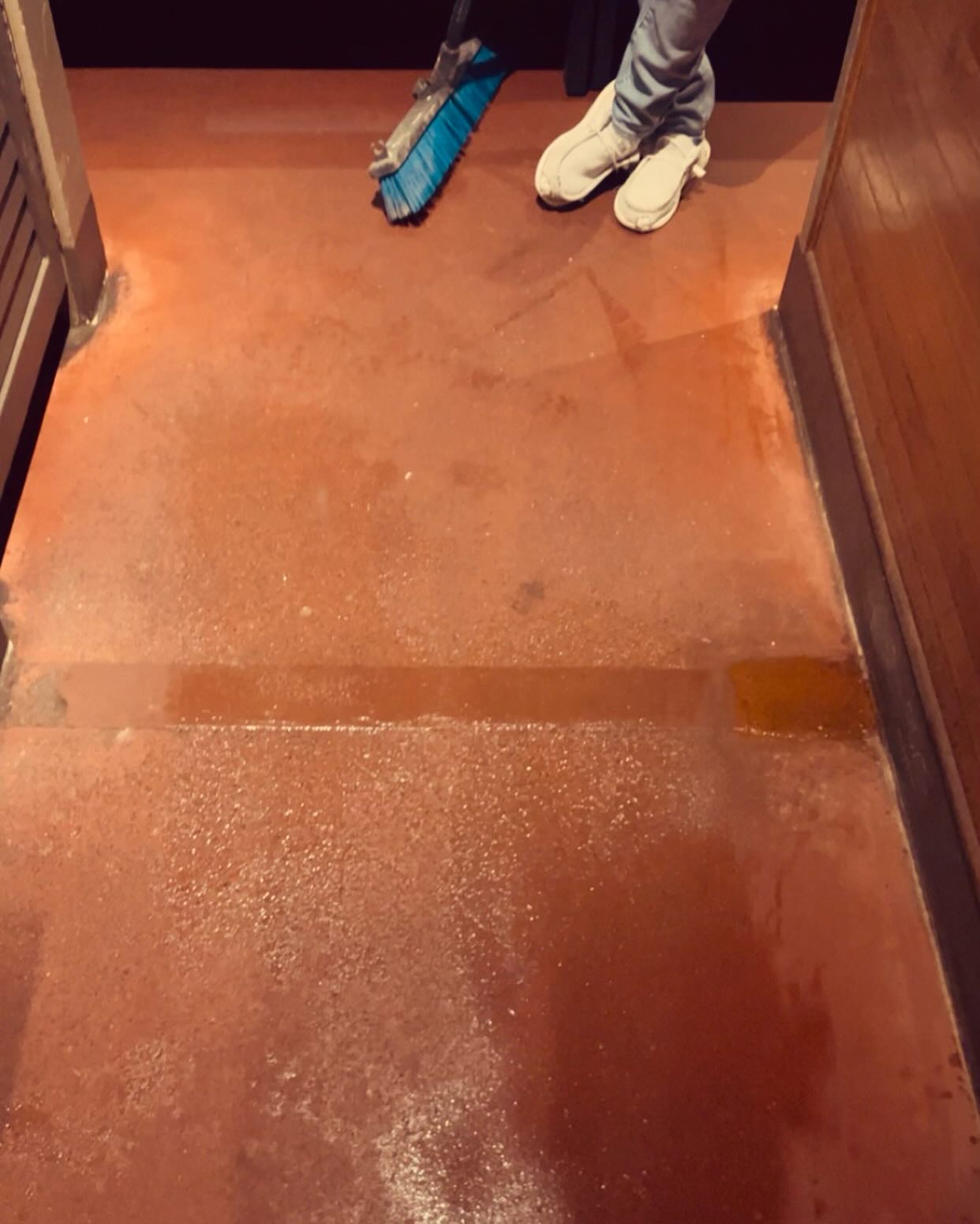 Small concrete floor repair in the dining room with a near perfect color match!
📍Rossford
#edenspropertyservices #restaurantmaintenance #rossfordohio