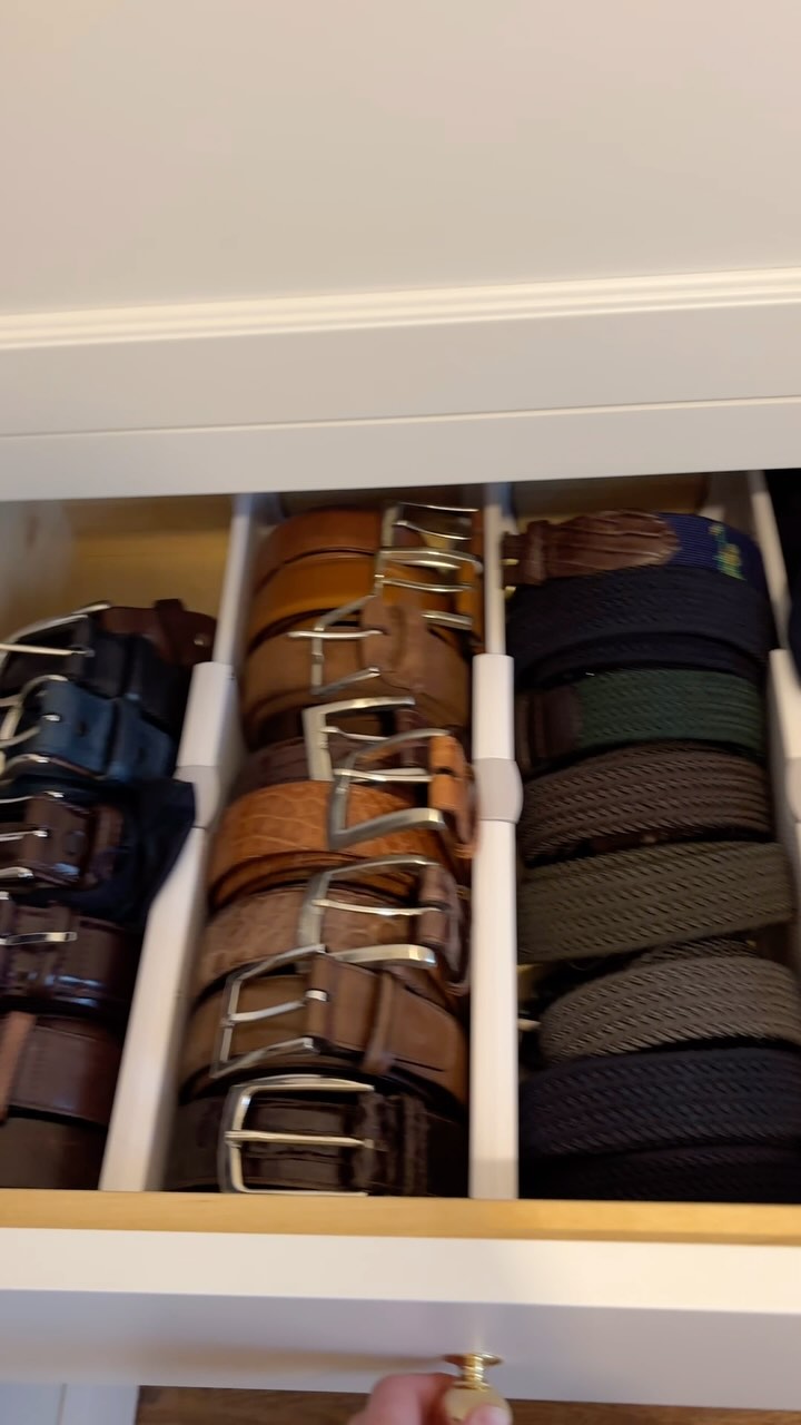 Imagine starting your day with ease—no more searching for that one shirt or digging through piles of clothes. When everything has a designated home, getting dressed is effortless, and putting laundry away is a breeze. A well-organized closet isn’t just pretty—it’s practical! Ready to simplify your mornings? Let’s get started! #ClosetGoals #OrganizedLiving #SimplifyYourLife