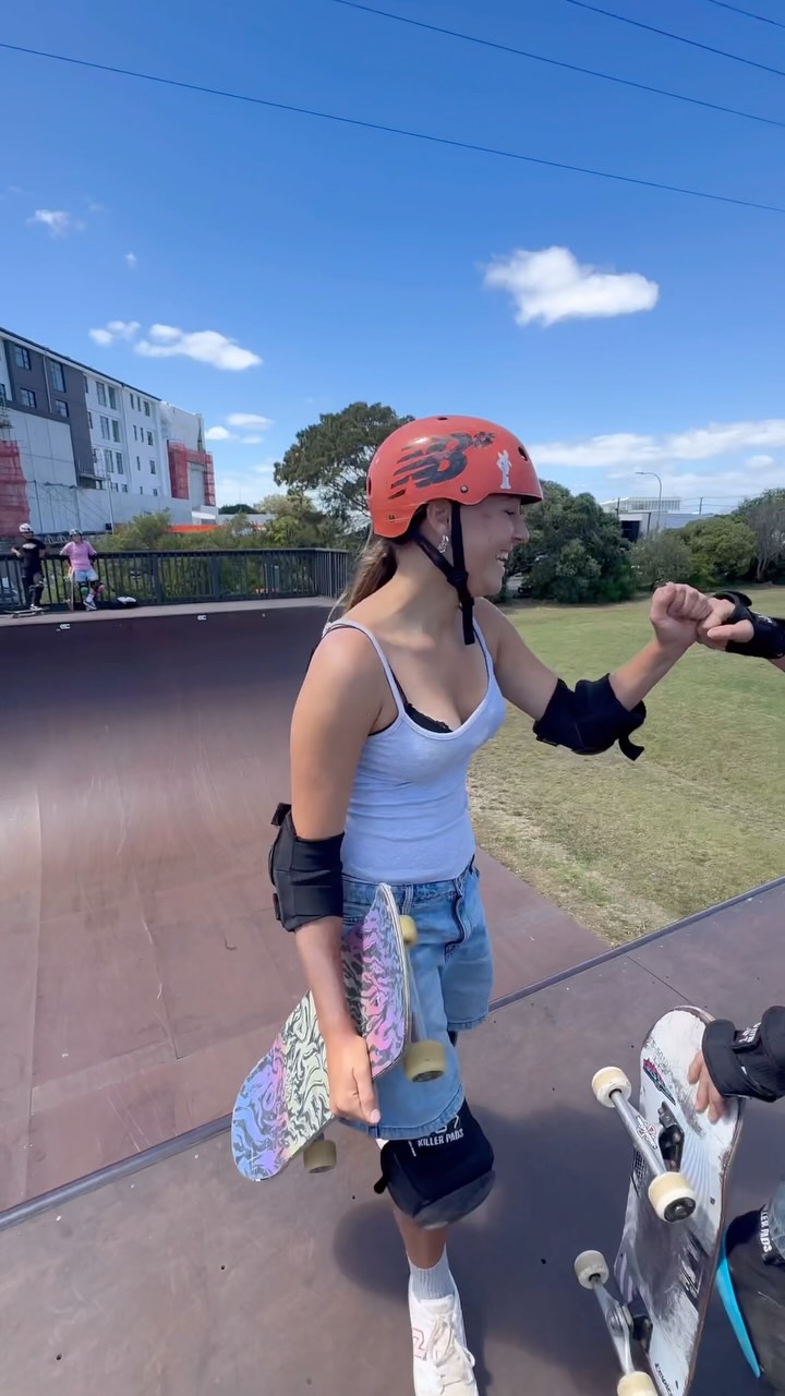 girls just wannaaa have funnn (and skate vert)
💖🛹🧚♀️🤸♀️🤘
ft @vert_skate_yeva @graceskates_nz @siennas_probably_skating @brooke_56_skate @meilong.skateboards @willowb_skates
#❤️skateboarders #girlsskate #girlskatenz #vertskateboarding