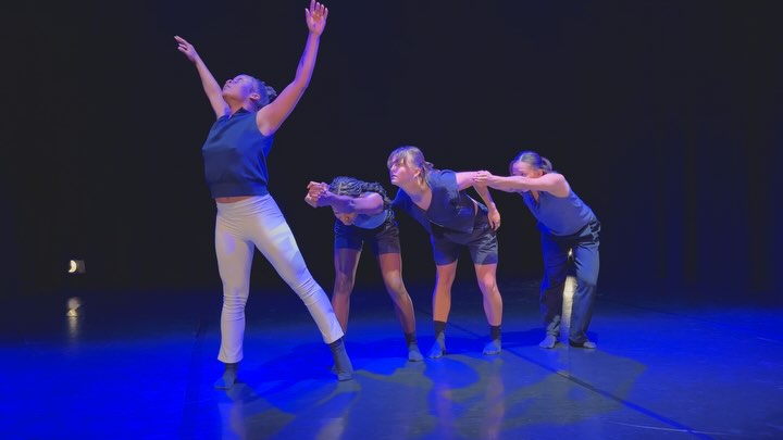 🔥 LINDSAY LYKINS Ignites the FINAL NIGHT of NEW SHOES 2025! 🔥
🚨 One last night. Four bold performances. A stage where boundaries break. 🚨
📅 March 8 – THE LAST NIGHT of NEW SHOES 2025!
🕗 8:00 PM
📍 @highwaysps
🎟 Tix & Info in Bio!
✨ FEATURED CLIP: “INFINITE CIRCUIT: RELEASING” by LINDSAY LYKINS ✨
This work captures the tension between conformity and freedom, revealing both individual struggle and collective resistance to societal pressures. Through a fusion of movement and sound, the choreography transforms music into physical storytelling, embodying emotions and sonic textures through dance.⚡@lindsaylykins
💥 Bodies resist. Structures dissolve. Energy erupts. This is movement at its most raw, its most real. 💥 Since 2013, curator Patrick Kennelly has ignited this stage with fearless, genre-defying performances. Tonight is your last chance to experience what’s next.
Also on this FINAL NIGHT:
⚡ Beth Huelsenbeck’s “WYRD” – Threads of fate & free will, woven in air. @beth__huel
⚡ josie j & Wendy Zhuo’s “por tal” – An alchemical fusion of ancient & modern. @divinebrickartist @wendyzhuoling
⚡ Northern Star Dance Company’s “Polaris” – Kung Fu reimagined through movement and tradition. @northernstardance
🚀 The future of dance takes its final bow tonight. Be there.
#ContemporaryDance #Choreography #FreedomVsConformity #DanceAsExpression #NewShoes2025 #SeeItFirst #PhilipGlass #SoundInMotion #LindsayLykins #MindBodySoul