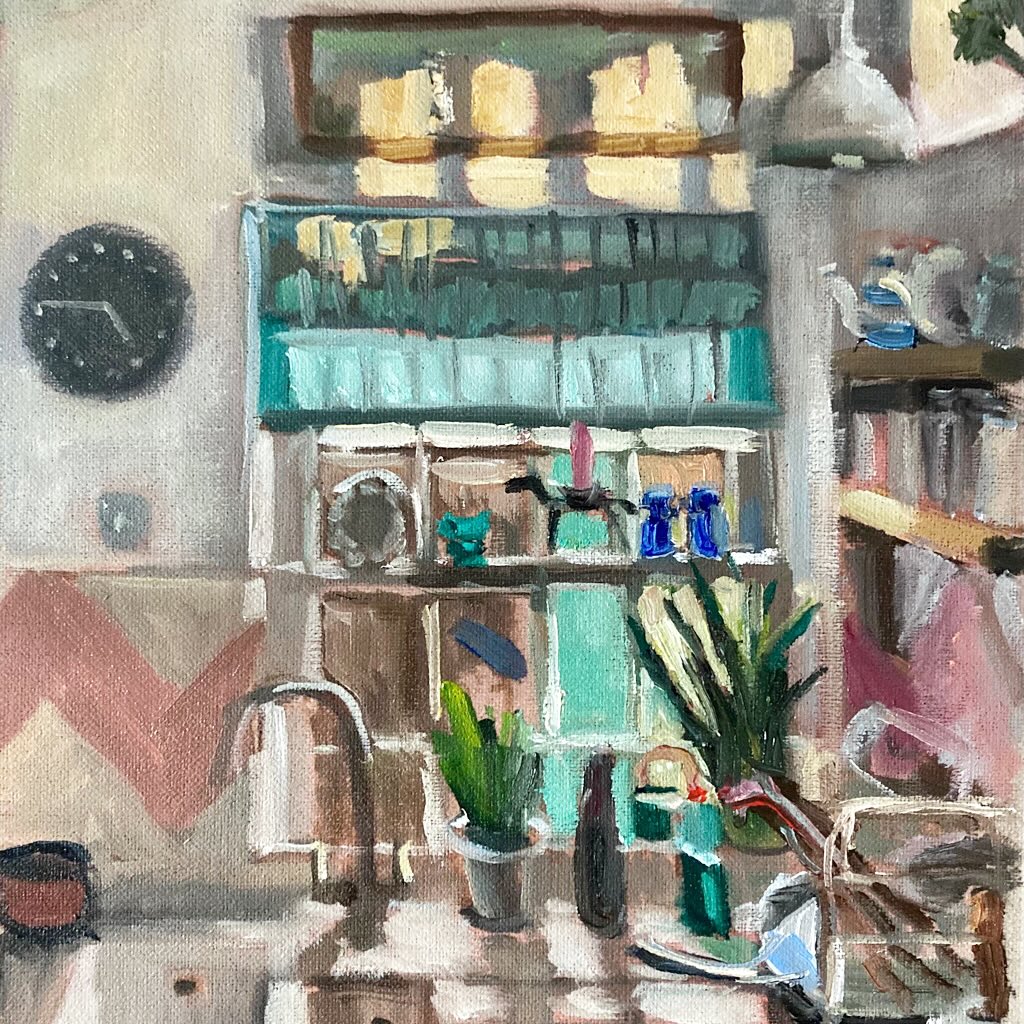 The evening sun coming into the kitchen. Really enjoying the sunshine at the moment. What a difference it makes! I have been a little absent recently due to commissions. It’s nice to get back to some of my own work for a little bit. The sun is still shining today so might put the washing out in the line! Glorious.
#spring #kitchen #kitchenlight #interiorpainting #oilpainting #suffolkart #suffolkartist #interiorpaintings #artforsale #woodbridge #eveninglight #capturinglife #mykitchen