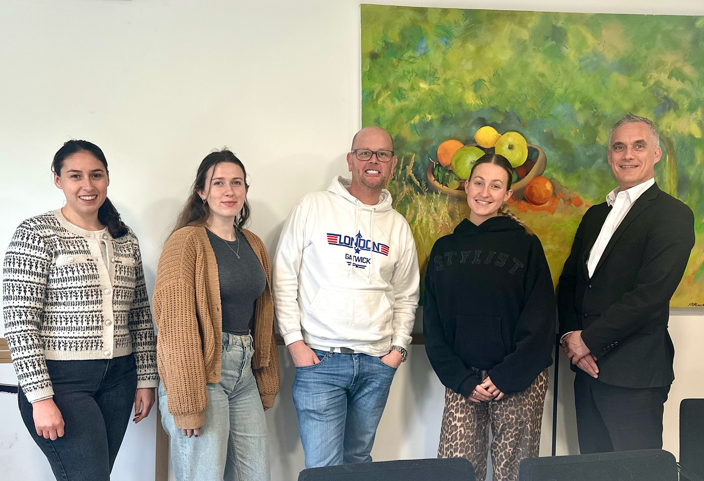 We had the pleasure of meeting John Swift and Marc Buxey today, as they showcased their London Gatwick Hotels.
It was lovely to learn more about Hilton and Sofitel London Gatwick on what they have to offer for MICE.
.
.
.
#limebluesolutions #travel #hotels #events #design #venue #live #virtual #production #av #incentives #rewards #client #sitevisit #uk #successful #LuxuryHotelsUK #venuefinding #eventprofessionals #eventprofsuk #berkshire #cookham #creativesolutions #eventstyling #lifestyle #team