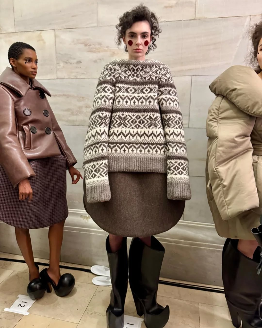 Marc Jacobs, AW25
This beautiful garment was featured at New York Fashion Week as a part of Marc Jacobs runway show. It was made using yarn from our Pennine Collection.
To request a Pennine Collection shadecard, please email us at sales@shepleyyarns.com