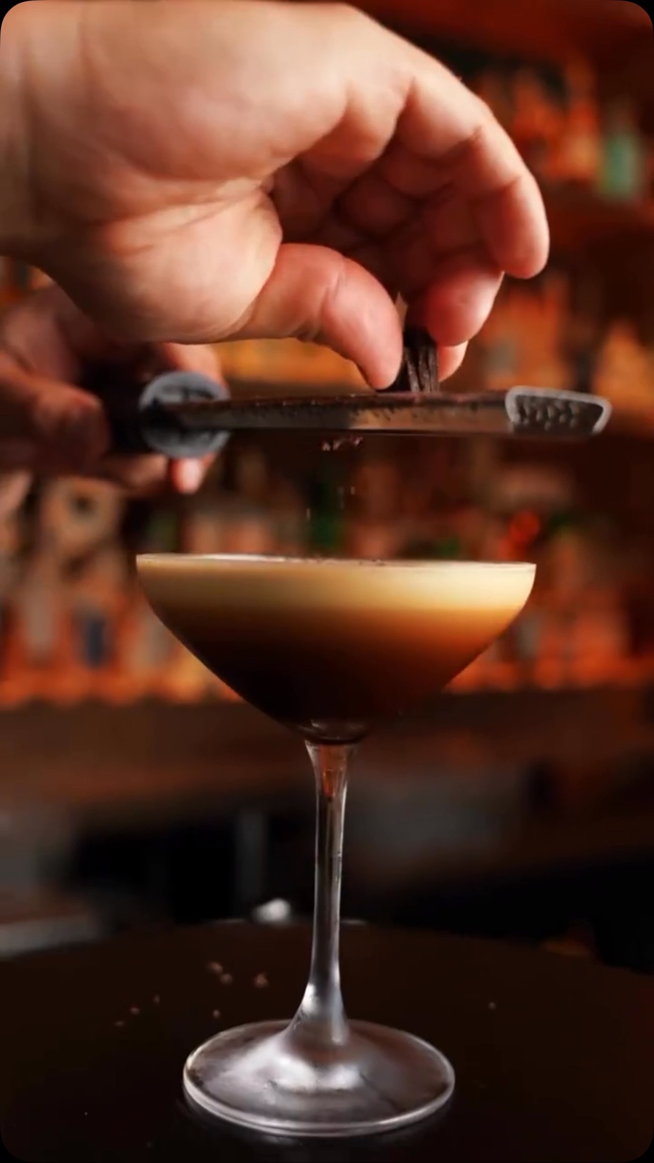 Découvrez Le Comptoir d’Alfred –Le Bar Chez vous ! 🍸 ✨
Plongez dans l’univers du Comptoir d’Alfred, où chaque cocktail est pensée pour sublimer vos événements privés. Que ce soit pour une soirée entre amis, un anniversaire, un mariage ou un événement d’entreprise et d’autres , nous transformons votre moment en une véritable expérience inoubliable.
🔥 Des cocktails signatures & créations uniques
🍍 Des saveurs audacieuses et équilibrées
🎉 Un bar mobile haut de gamme et tout compris , partout où vous le souhaitez
🥂 Disponible dans nos formules, adaptées à toutes vos envies !
📍 Basé sur la Côte d’Azur, nous apportons la touche d’exception qui fera briller votre événement. Laissez-vous tenter par l’élégance, l’originalité et le goût du détail.
👉 Découvrez nos créations & réservez votre prestation dès maintenant !
#LeComptoirDAlfred #Mixologie #CocktailLover #Événementiel #BarMobile #CocktailArt #LuxuryDrinks #SoiréePrivée #BarmanÀDomicile #SignatureCocktail #Drinkstagram #CocktailTime #PrestigeEvents #CôteDAzur