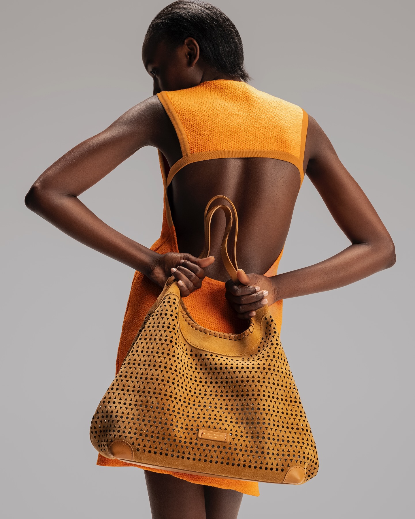 The Dua Bag: bold, effortless, and undeniably chic 🧡✨#DUAbag #giannichiarini #womensfashion