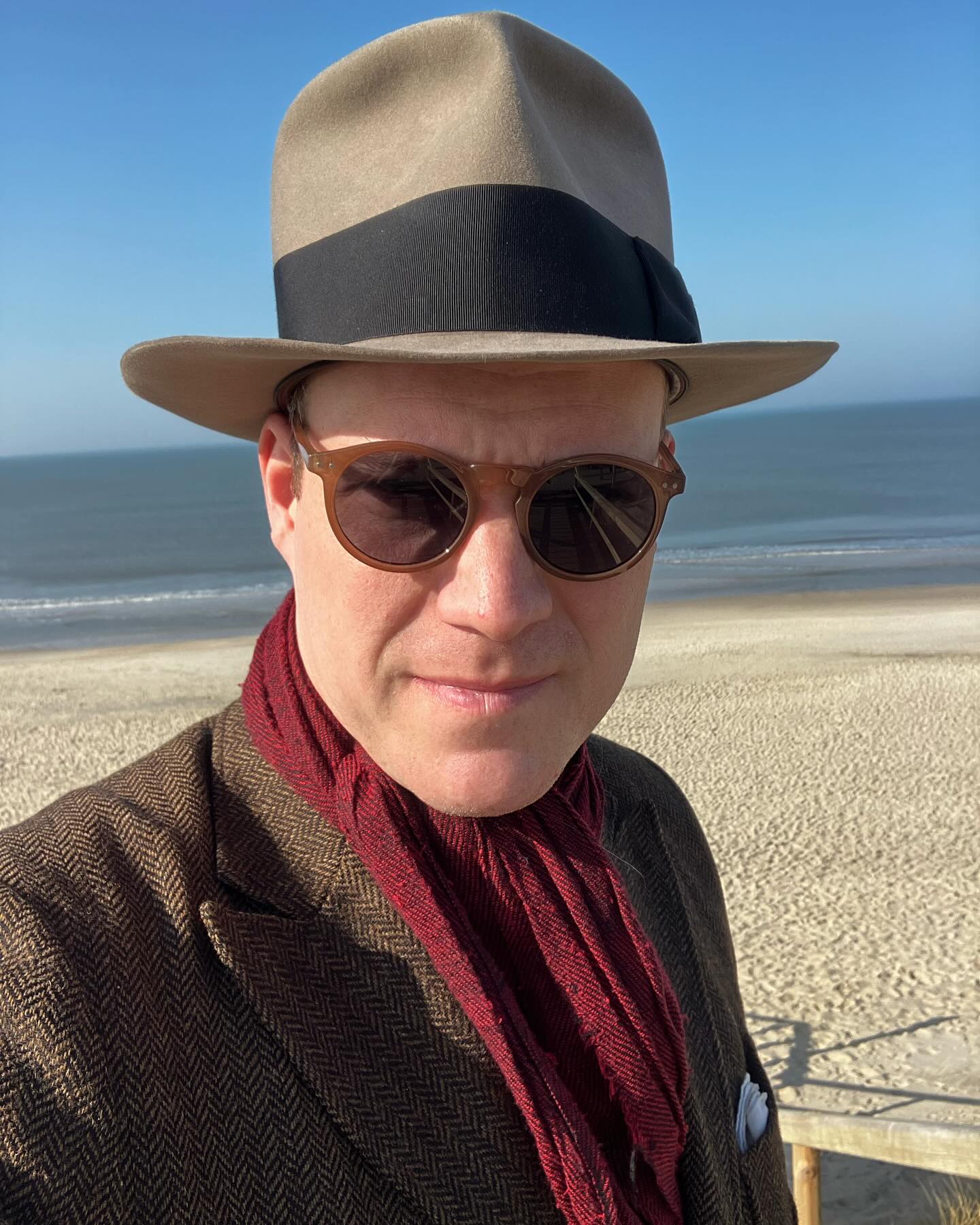 Last weekend, playing a private gig with Meta Hüper and The Bleibtreu Syncopators at the Frisian island of Sylt.
We were really lucky with the weather!
@metahueper
@sem_labras
@kai.schoenburg
@jarkkoriihimaki
#music #jazz #vintage #swing #fashion #vintagefashion #sylt #beach #strand #northsee #fedora #panto #sunglasses #glasses #vocal #friesland