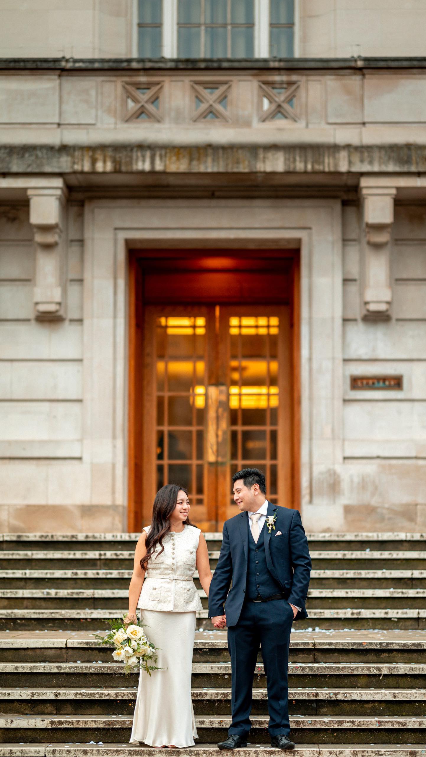 Capturing love stories at Hackney Town Hall! ๐ฅฐโจ Every wedding is unique, but some places just add that extra magic. Want to know why this venue is so special? Link in Bio #HackneyTownHall #WeddingPhotography #MagicMoments #Love
