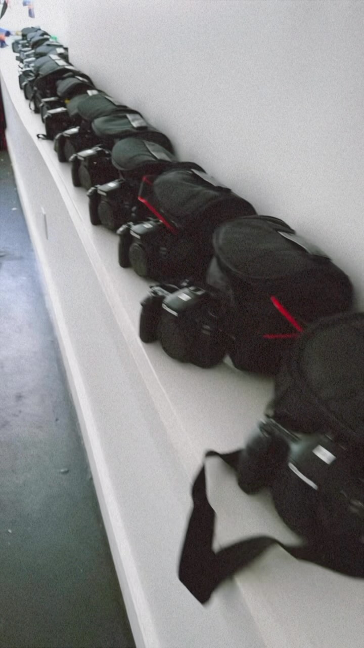 ✨Camera Check✨ ⬇️
🌟 DBM Visionaries is a @canonusa family 📸 All of our cameras (except two) are Canon cameras, a mixture of T6s/T7s/90Ds & etc. Canon always has beginner-friendly cameras for aspiring photographers just starting out, & our SP25 youth cohort seems to be enjoying them so far! ✨
‼️(This post is NOT sponsored)‼️
- - - -
🌟 Do you have a preteen/teen interested in photography? Sign them up for our Youth Photography Workshops! With our continuous partnership with @urbanartgallery, we’ve been able to provide free youth photography classes for the past 2 years! 🎉🌟
💻 Subscribe to our newsletter to learn about future workshops (Link in Bio)! 🌎
•
•
•
#DBMVisionaries #UrbanArtGallery #YouthPhotographyProgram #Canon #CanonCameras #Excitement #NervousButReady #CaptureTheMoment #PhotographyJourney #PhillyPhotographers #AspiringPhotographers #YouthPhotographers