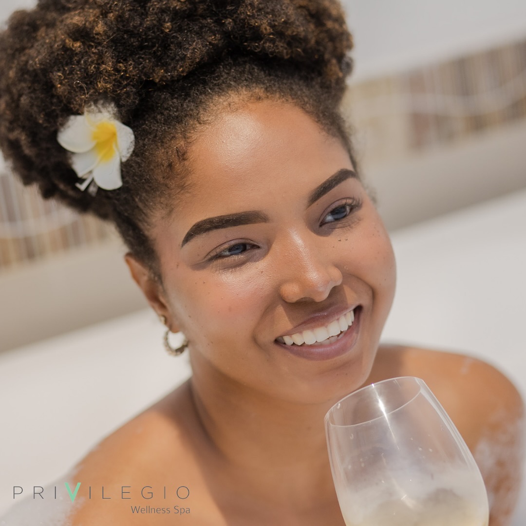 Mujer, tu bienestar es poder ✨💆♀️💖
El verdadero empoderamiento comienza desde adentro: cuidarte, valorarte y regalarte momentos de paz. Hoy y siempre, honra tu fuerza y tu esencia.
En nuestro spa, celebramos a mujeres que se aman, que brillan y que inspiran. ¡Feliz Día de la Mujer! 🌿
#EmpoderamientoFemenino #FuerzaYBelleza #mujerradiante