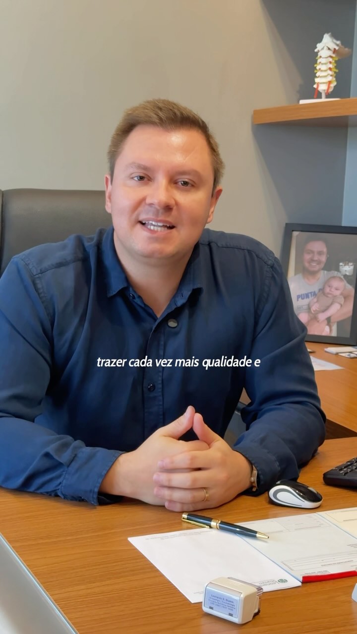 É com muita alegria que compartilho essa novidade com você! 😁
Fui aprovado para cursar a pós-graduação em Cirurgia Endoscópica da Coluna Vertebral pelo Hospital Albert Einstein, reconhecidamente um dos melhores hospitais do mundo. Uma especialização possibilitada somente aos melhores profissionais brasileiros desta área. ✅
Sigo sempre buscando a melhor qualificação para proporcionar excelência, qualidade e segurança, trazendo o que há de melhor em tratamentos da Coluna para Santa Cruz do Sul e região.
Cuidar da sua saúde e do seu bem-estar é minha dedicação diária!
#coluna #dor #cirurgiadacoluna #ortopedia #colunavertebral #medicina #sociedadebrasileiradecoluna #endoscopiadecoluna #cirurgiaminimamenteinvasiva #santacruzdosul #ensinoeinstein