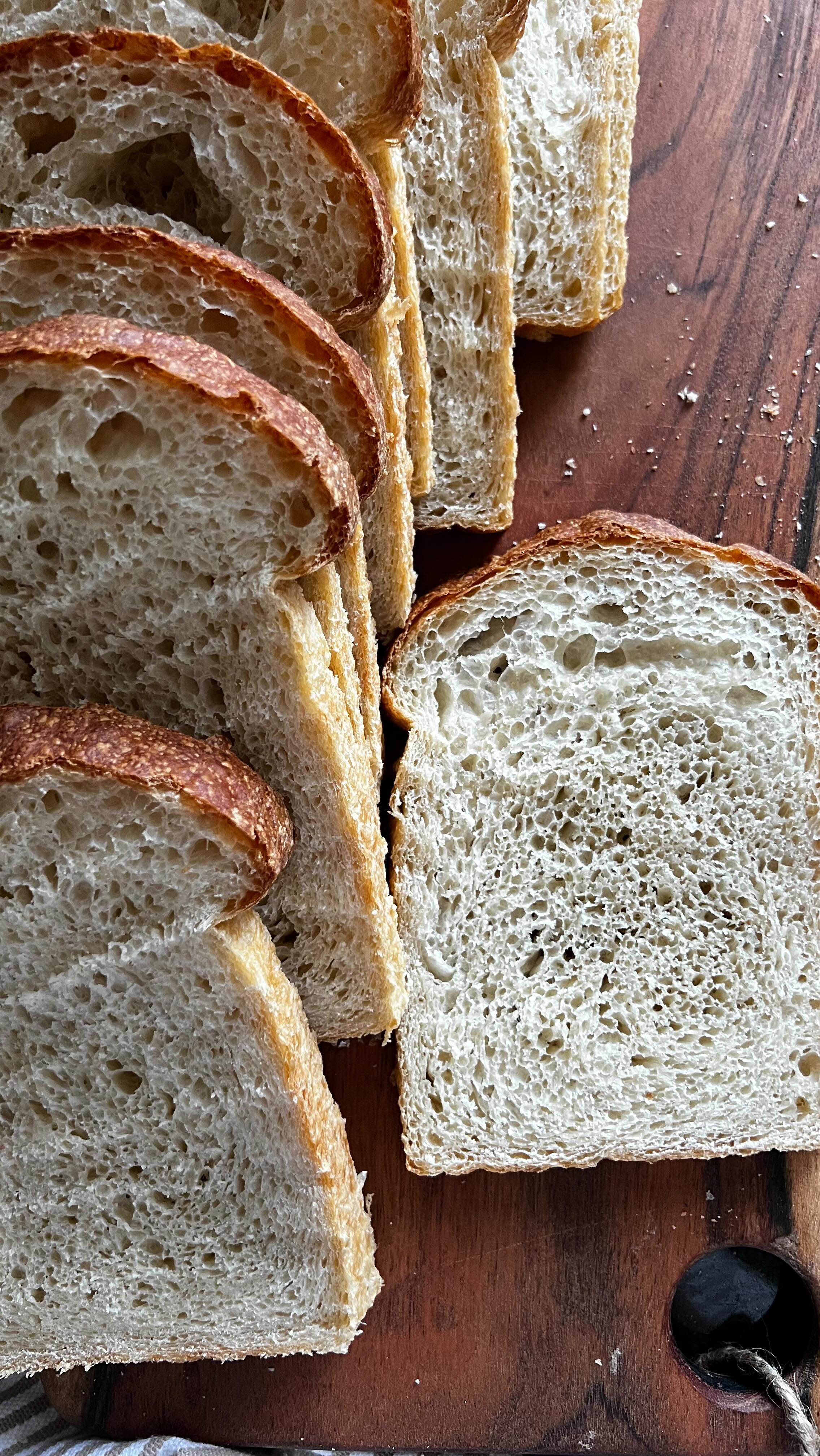Golden crust, soft crumb, and a perfect way to use up sourdough discard! This sandwich bread is light and just begging for your favorite toppings. Who else loves a good discard bake?
#SourdoughDiscard #HomemadeBread #BakersOfInstagram