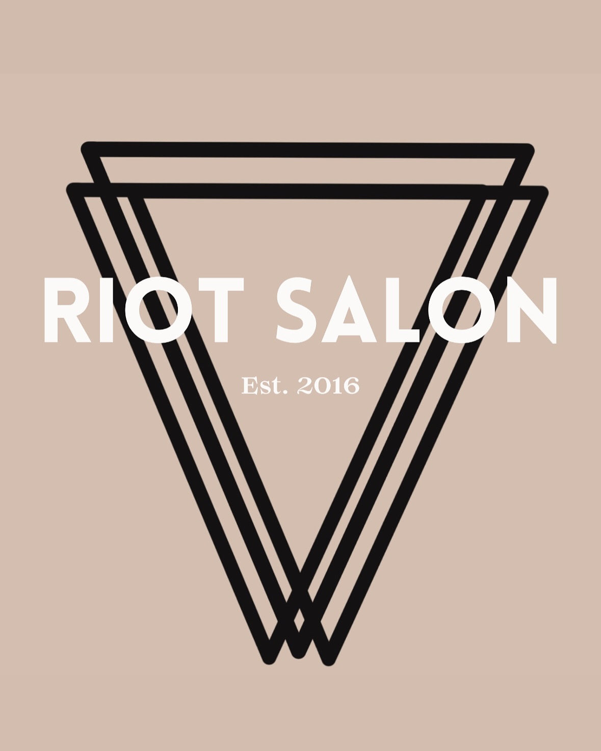 🔥 ATTENTION Experienced STYLISTS: We Need You! 🔥
We’re booked and busy and turning clients away—so if you’re an experienced stylist looking for a salon that actually values you, keep reading.
💥 What Makes Us Different? 💥
✨ Education Obsessed – We don’t just talk about education—we TRAVEL for it. You’ll always be learning from the best in the industry.
✨ Real Benefits, Real Support – Health benefits for you AND your family, because your well-being matters.
✨ Flexibility is Key – Want a schedule that fits your life? Done.
✨Clients- oh we have the absolute best!!! And we value their experience and result just as much as we value you!
If you’re serious about leveling up your career with a salon that walks the walk, we need to talk.
📩 Slide into our DMs or apply now—your dream salon home is waiting!
Or email
Haley.riotsalon@gmail.com