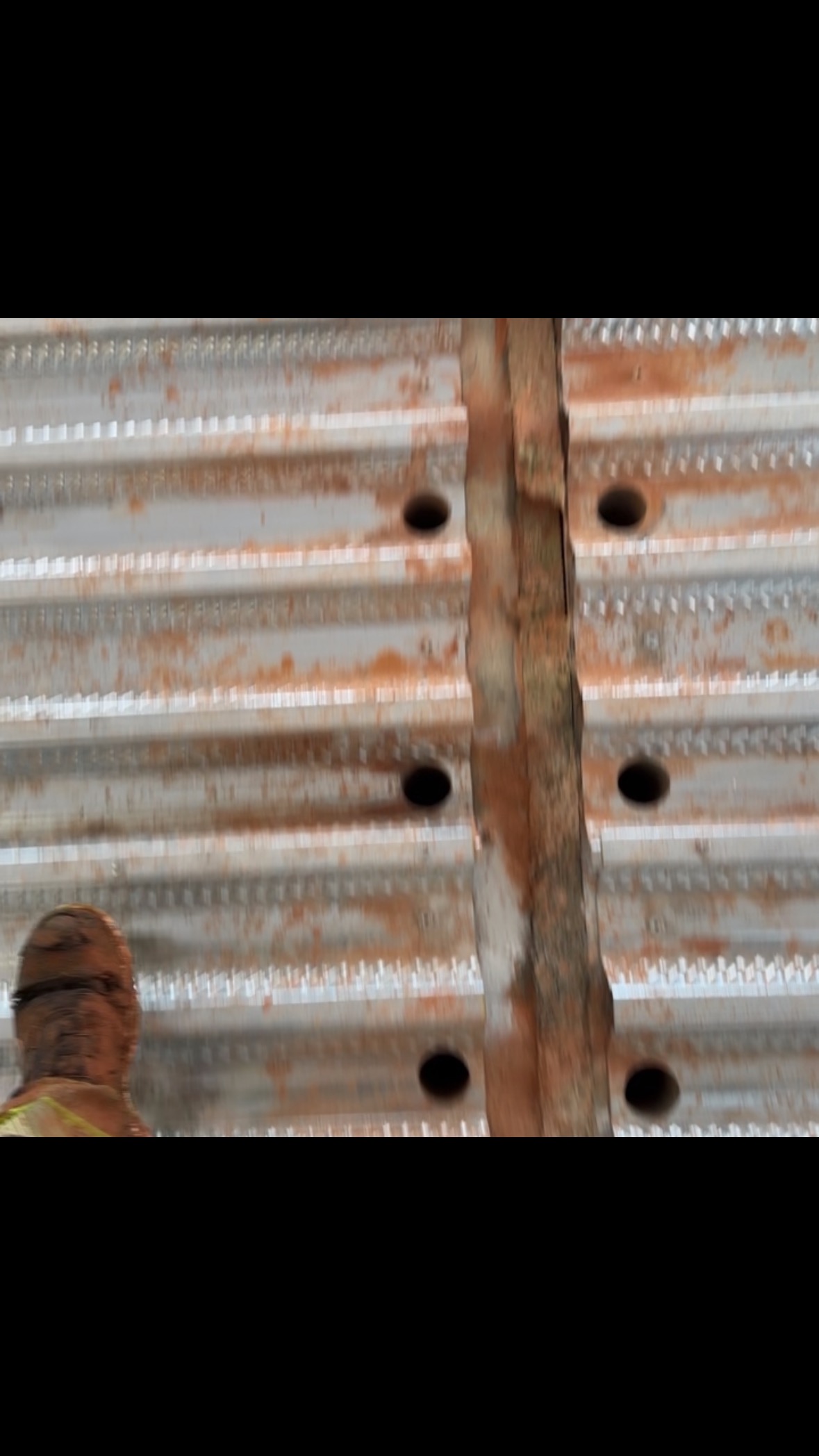 Dagens skörd. 52 st 50mm hål 400mm djup.
Nu tar vi helg! 💪👏