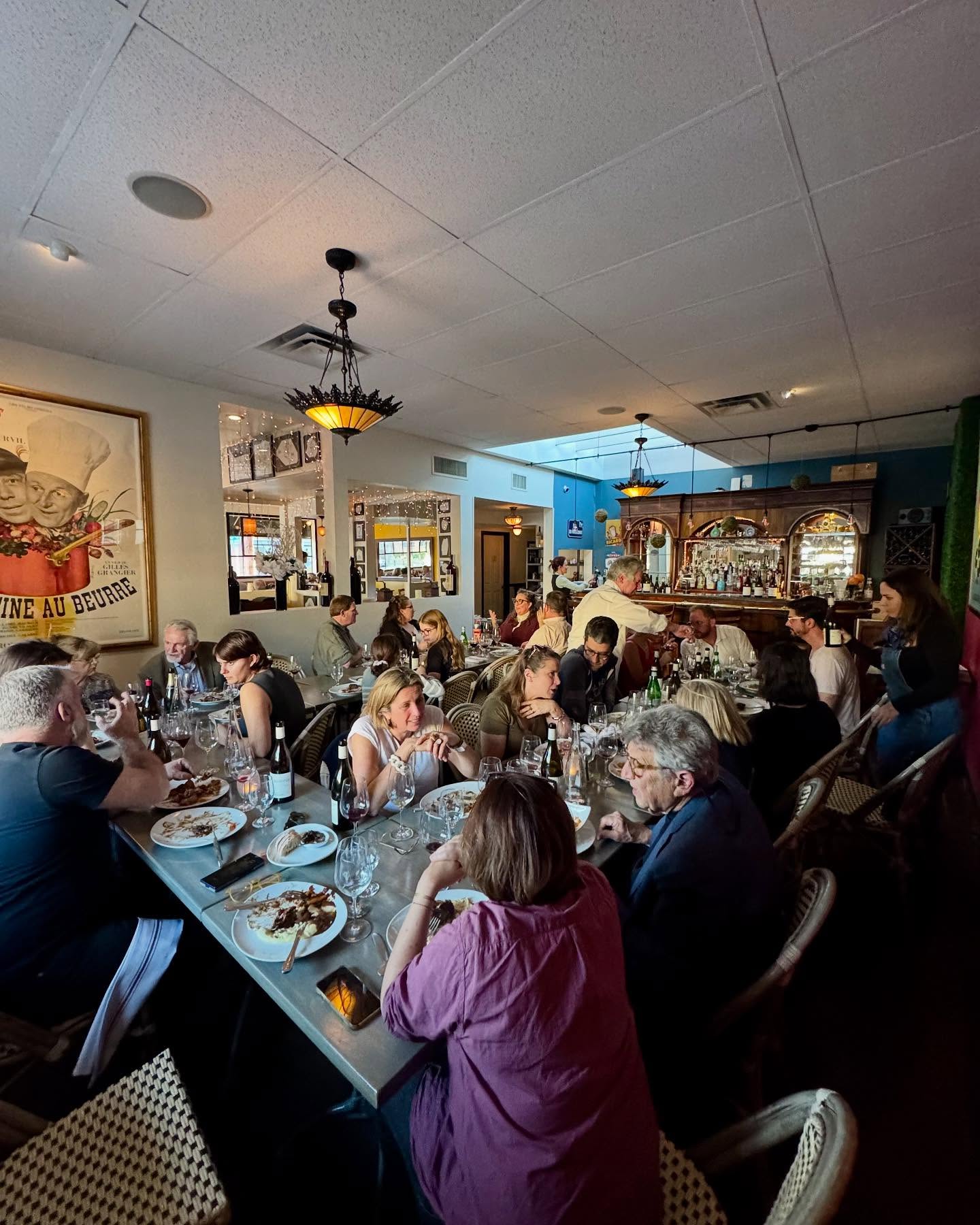 Friends and family afternoon with @domaine.nicolas_rossignol
Huge thanks to @chefbrunomorin and his team. Spending most of this week covering SoCal now, reach out of you’re thirsty for outstanding Burgundies!