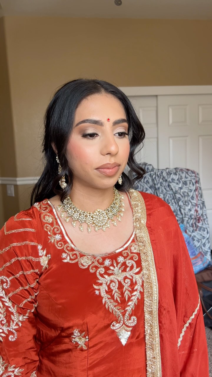 Simerpreet’s pre-wedding photoshoot hair and makeup 💗
Now booking Bridal sessions for 2025/2026
Non-bridal sessions for 2025
How to book
🔗 Link in bio
💌 Email: info@hausofsidhu.com
💬 Text: +17076523324
Location: California & Beyond ✈️
HMUA @hausofsidhu
#hausofsidhu #californiamua #sanfranciscomua #sanjosemua #fairfieldmua #napamua #sacramentomua #sanjosehairstylist #californiahairstylist #photoshoot #couples #lamua #punjabi #softglam #punjabibride #bridalhair #cleangirlglam #indianbridalmakeup #napamakeupartist #halfuphalfdown #rimpleandharpreet #indianbridal #punjabimakeup #natashadenona #indianbridalmakeupartist #punjabibridal #hudabeauty #huda