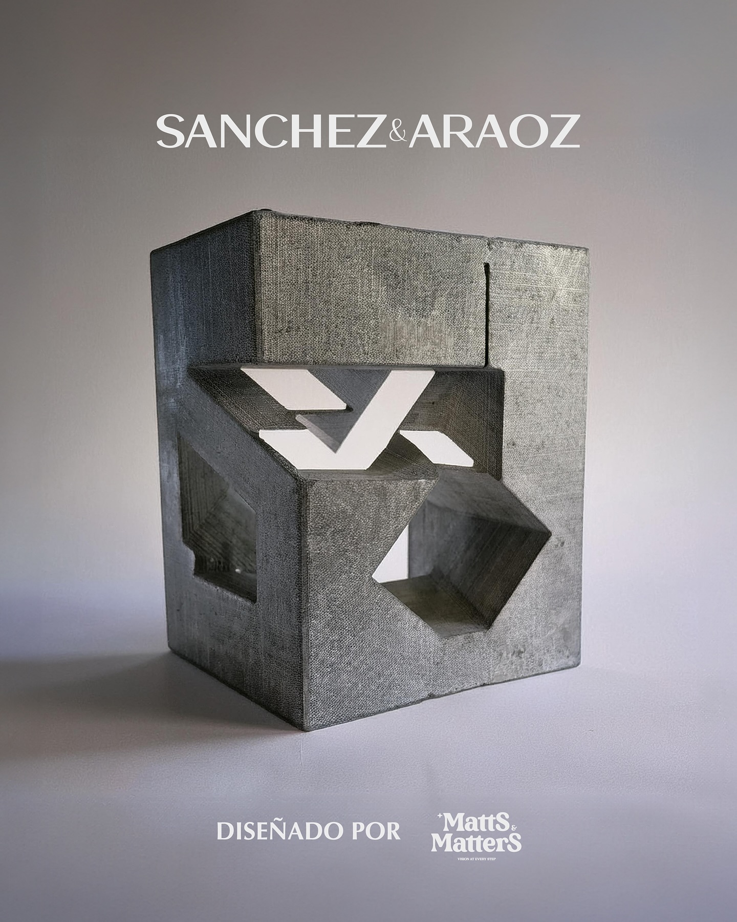 Uno de los mejores trabajos de diseño de identidad visual con los que nos hemos topado: concreto, geométrico, inspira confianza y solidez mientras es dinámico 🏗️
Gracias @sanchez.araoz por confiarnos crear la identidad de su emprendimiento, ha sido un honor darle vida a las ideas y aspiraciones de un negocio que promete impulsar proyectos de construcción gracias al management y experiencia de sus fundadores.
Gracias a la IA pudimos visualizar la marca de diferentes formas constructivas, enamorándonos de las líneas paralelas, las curvas y la morfología basada en la perspectiva. 📐
#branding #construccion #diseñodemarcas #diseñodelogos #branddesign #aidesign #iadesign #gestiondeproyectos #constructora #bienesyraices #realestate #pmo #estudiocreativo