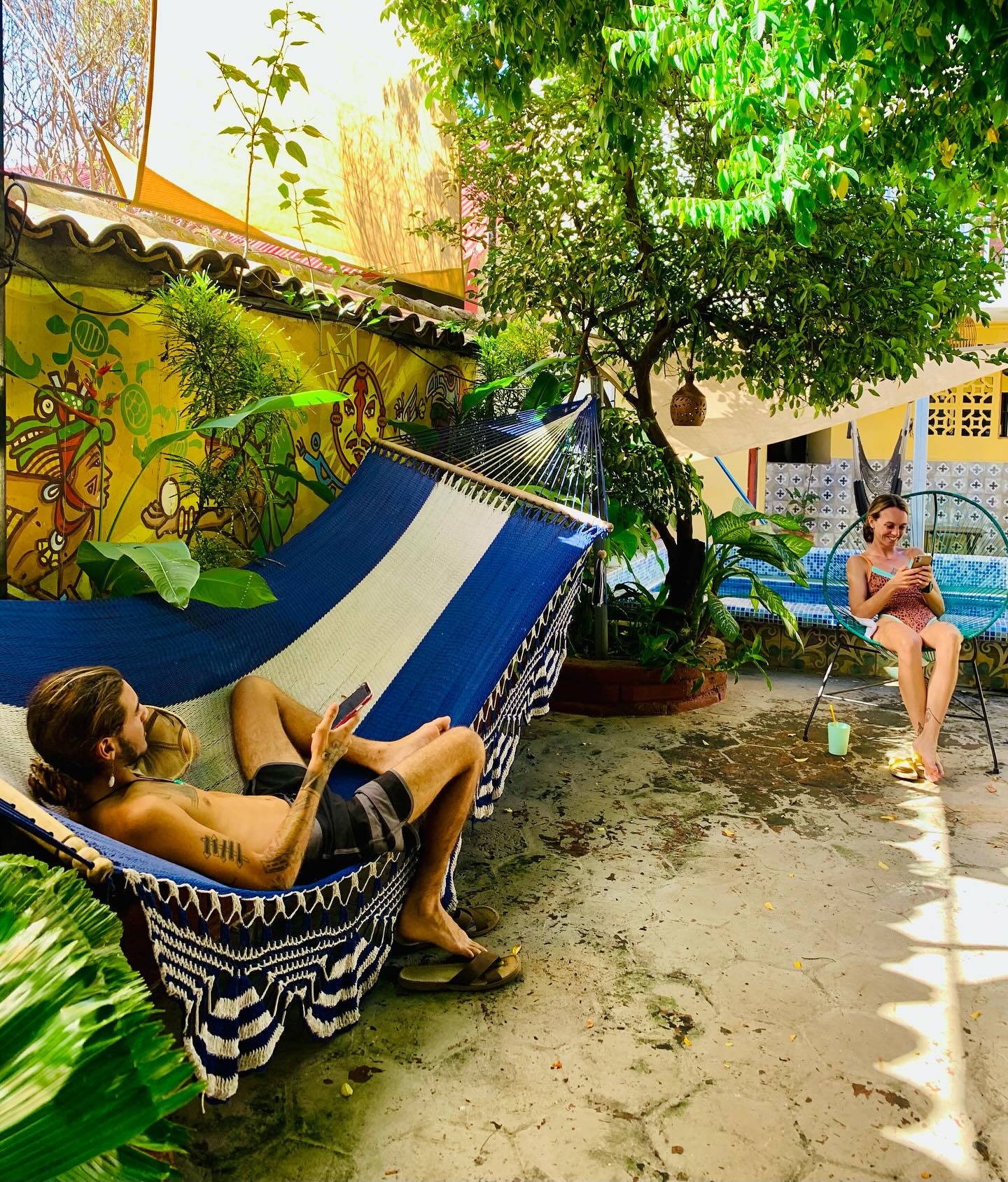 A look at hostel life: 😋🐢🧘👙🩳
Working out on our terrace
Relaxing by the pool
Taking a delicious cooking class
Getting competitive at the billiards table
Making new friends