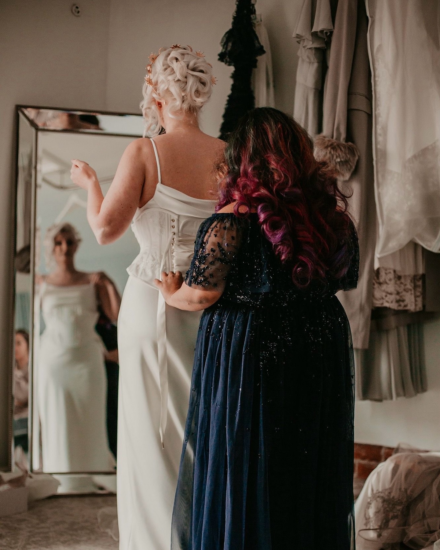 Laced up
It meant so much to me that I could be there on Cassie’s special day, as a guest and to help her get ready.
She was one of the first models I worked with and has been SUCH an amazing supporter, cheerleader and friend since then, so this was a wonderful full circle moment!
Seeing my clients reactions fills my heart up with so much joy as my aim is to not only make a gorgeous garment, but to give a beautiful experience to attach to their heirloom creations.
Bride | @thelingerieraven
Photographer | @creativeweddingduo
Corset | @emiahcouture
Slip | @thepantrybridalwear
Jewellery | @honey_and_ember
Hair | @mrsowers86
#EmiahCouture #Emiah_Bespoke #Emiah_Bridal