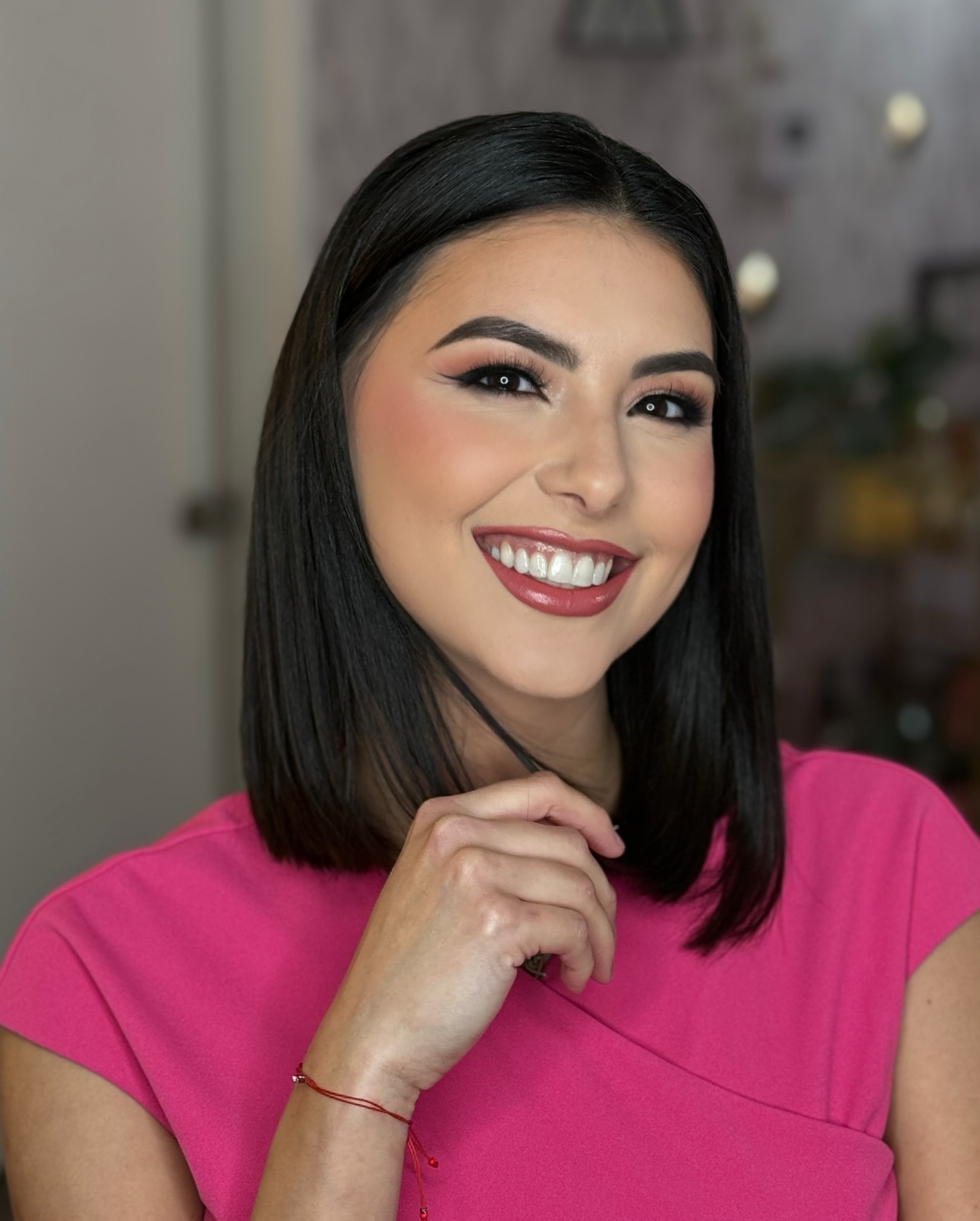 Clean, Soft Glam guaranteed to last through any Storm!!
Our beautiul client @anamafud Anchor @telemundoaz
Artist @bellawithcarmen
•
#mua #makeup #beauty #tips #tricks #beautytips #blonde #girl #eyemakeup #lashes #contour #beforeandafter #phoenixmakeupartist #phoenixmua #arizonamakeupartist #arizonamua #arizonabrides #bridalmakeup #brides #makeupclasses #makeuptutorial #hair#makeuplooks #bellamakeup #teambellamakeup