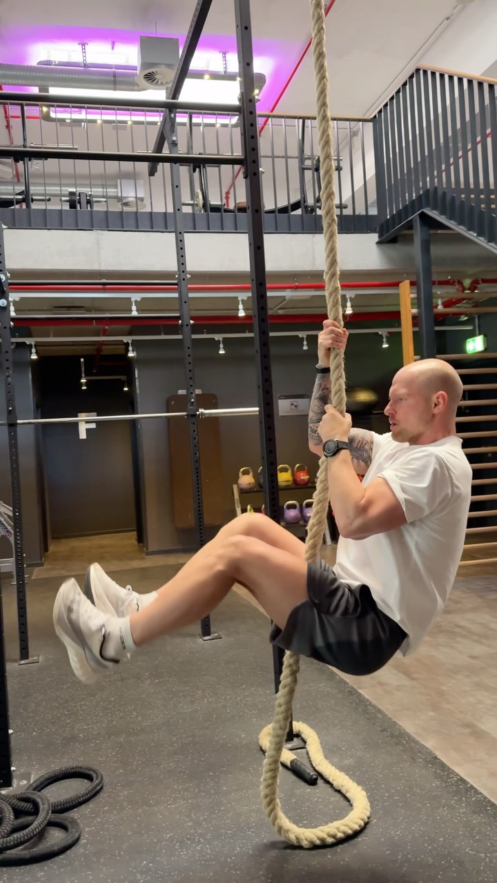 Invest in Your Health Today for a Better Tomorrow
💡
Your body is your greatest asset, and the effort you put in now will pay off for years to come.
Move daily, fuel yourself with the right foods, and prioritize your well-being.
The best investment you can make is in yourself, because a healthier you means a better tomorrow.
Stay consistent, stay strong, and keep pushing forward!
#sport #consistency #health #body #fitness #gym #life #exercise #workout