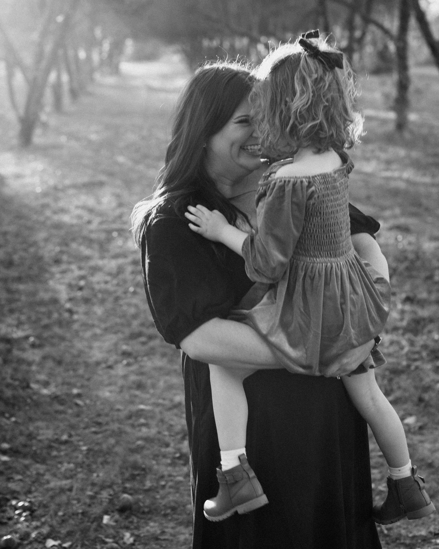 those sweet little moments between mother and daughter 💞
#authentic #capture #exploretocreate #thatsdarling #darlingweek #photooftheday #picoftheday #photodaily #justgoshoot #prettythings #loveauthentic #abeautifulmess #calledtobecreative #designinspiration #photographysouls #choosejoy #pursuitofportraits #makeportraits #postthepeople #midwestphotographer #photography #grandrapidsmiphotographer #miphotographer #michiganphotographer #familyphotography #motherdaughter #lifestylephotographer #sweetmoments #dcpresets
