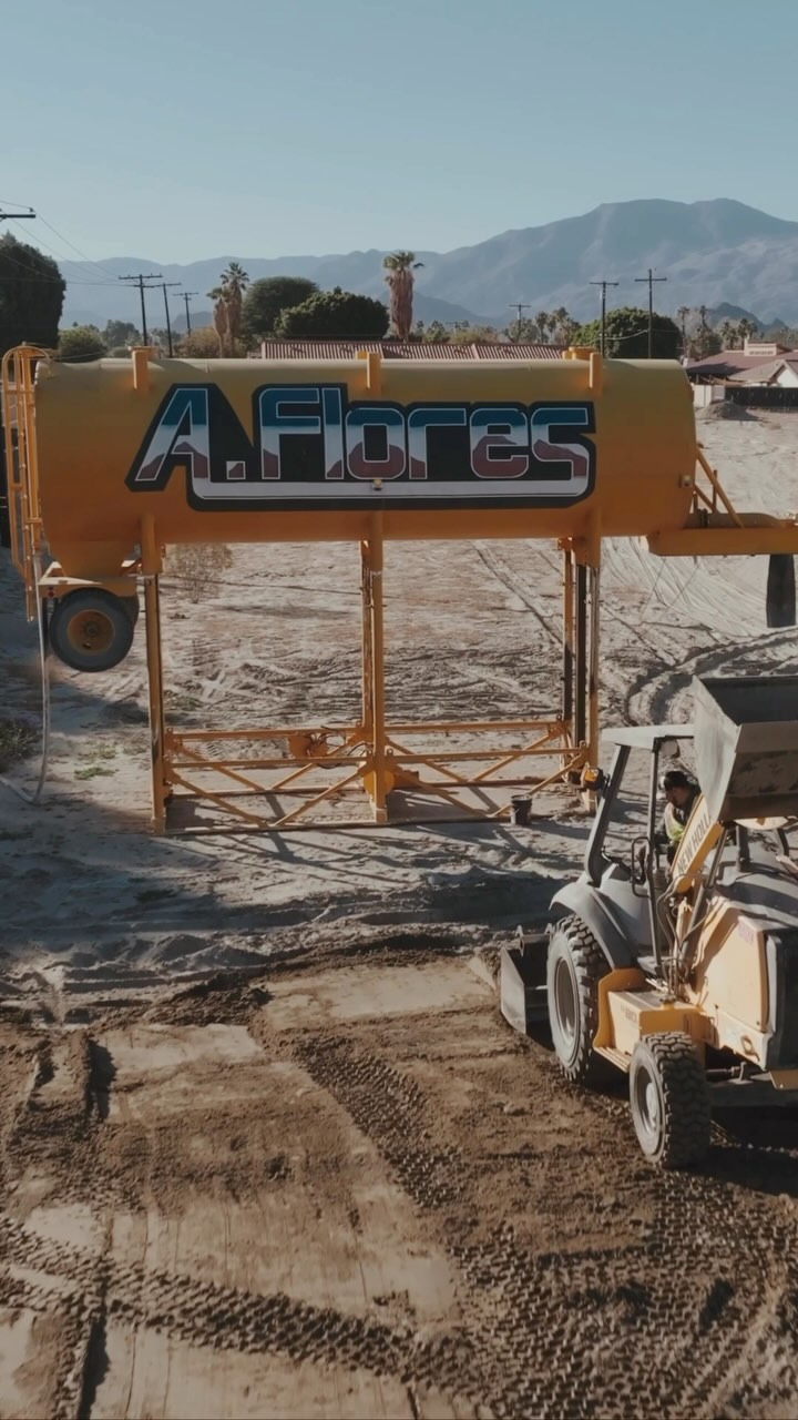 We specialize in
-Finish grading
-Rough grading
-Dry utilities
-Excavating
-Land clearing
Give us a call or send us a dm for your next project
#dozer #613 #613scraper #scraper #watertruck #overexcavation #grading #loader #cat930 #coachellavalley #afloresgrading #aar #construction #constructionlife. #newholland #skiploader #catequipment #caterpillar #hwmf #heavyequipment