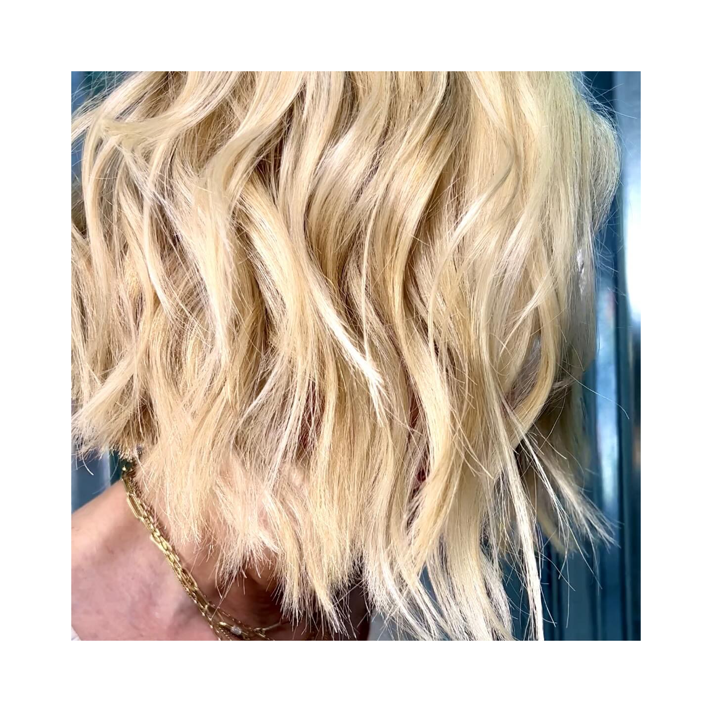 Spring is almost here ❤️
It’s time to brighten things up with the help of glynn jones salon, #lovekevinmurphy❤️ #marianila
.
.
.
.
.
#hair #hairstyles #hairstylist #dmvsalon #glynnjonessalon #blonde #blonding #highlights #balayage #haircolor