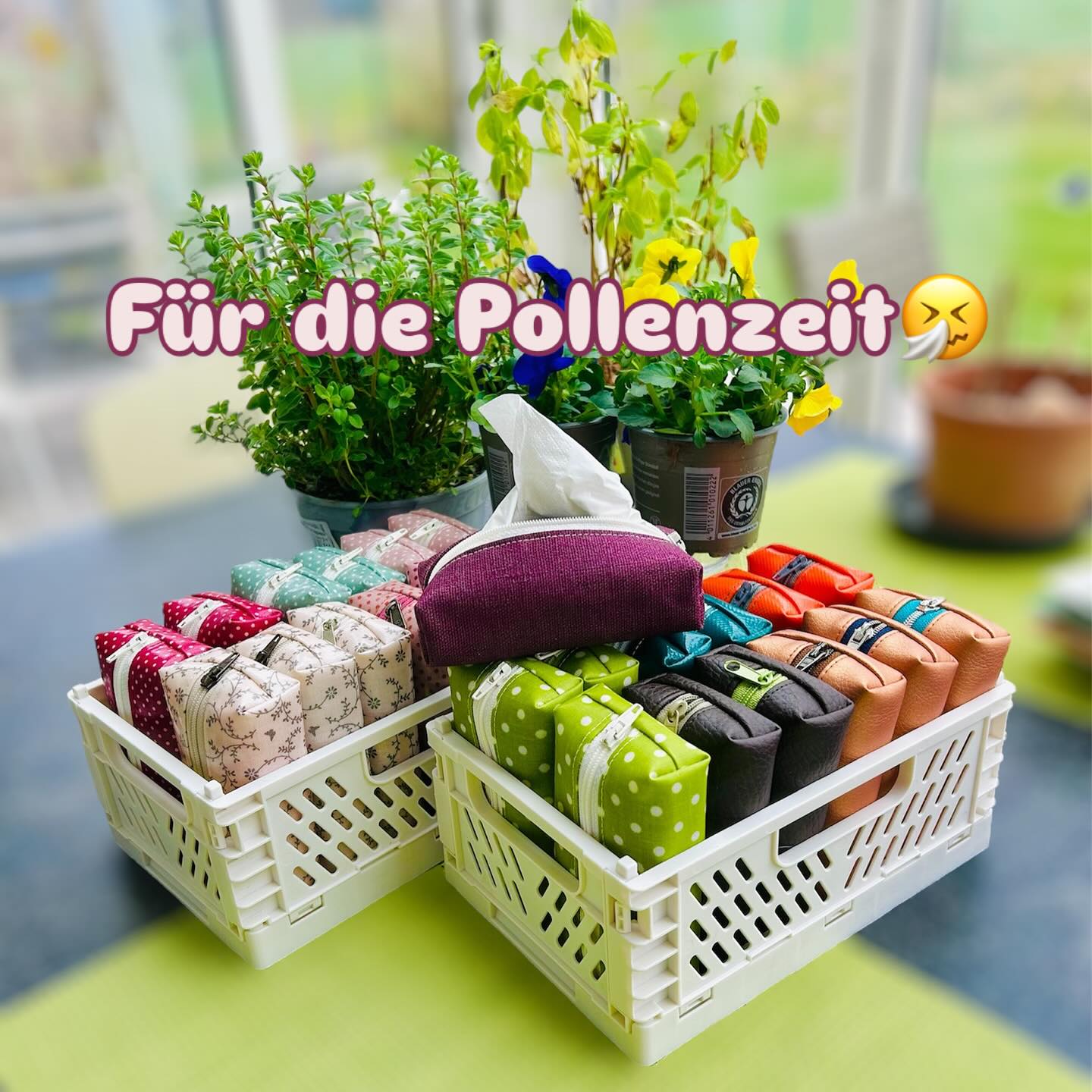 Es ist wieder Pollenzeit🤧. Da bietet es sich an, immer ein Taschentuch-Täschen dabei zu haben, welches deine Taschentücher stylisch vor den Pollen schützt😉🤩
✨Jetzt auf manudesign.ch✨
#manudesign #handmade #smallbusiness #smallbusinessowner #smallbusinesssupport #bagslover #handarbeit #schweiz #switzerland🇨🇭 #swissmade #swisshandmade #pratteln #selfdesign #womansmallbusinessowner #umhängetasche #bauchtasche #bellybag # #selbstgemacht #prettybag #prettybags #coolbag #bagforwomen #bagformen #unikat #träumewerdenwahr #stoff #cotton #stitch