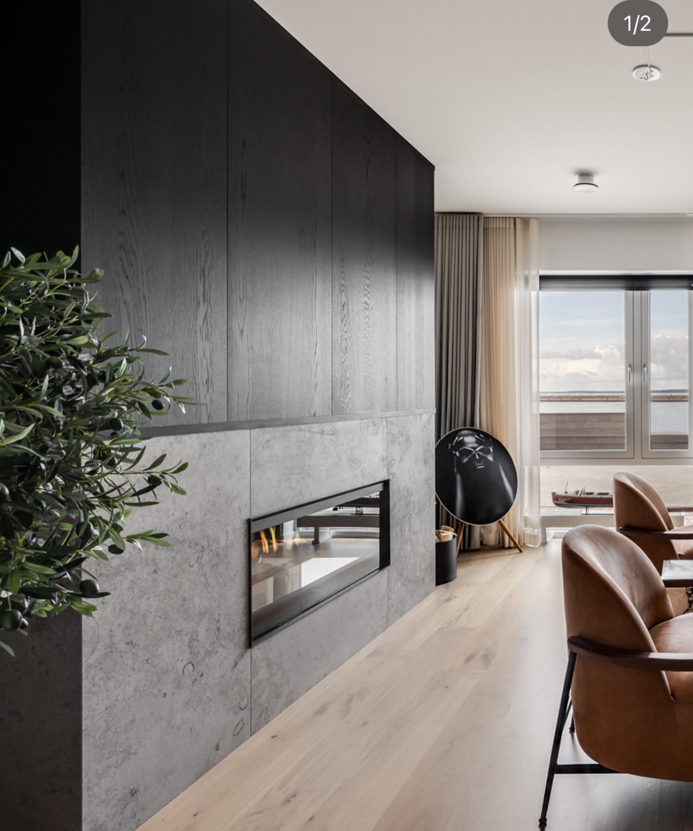 Stone ❤️ Wood will always be a sophisticated, modern combination that will set a higher standard on your interior projects