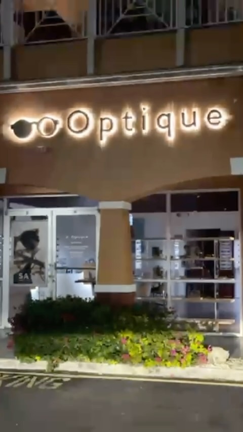 Introducing the new Oliver Peoples Spring 2025 Collection: The Eyes of Oliver - More than meets the eye. Exclusively available now at Optique.
This iconic collection draws from Hollywood imagery and history where eyewear doesn’t just shape our view - it transforms our perspective.
With new models introduced and classics revived like the iconic Cary Grant frame in new colourways. This collection has effortless style and is classically designed with the quality and craftsmanship of Oliver Peoples.
Online: https://www.optique.ky/book-online
Whatsapp: +13453257945
Email: info@optique.ky
Tel: (345) 949 - EYES (3937)
Mondays to Fridays 9.30am-6pm, Saturdays
9.30am-5pm
Where? 8 Queens Court Plaza (Next door to GNC/ The Kitchen)
#oliverpeoples #leisuresociety #saltoptics #jacquemariemage #mykitaofficial
#faceaface #eyeglasses #eyewear #sunglasses #glasses #fashion #optical #eyewearfashion #frames #optician #eyecare #vision
#eyes #optometrist #optometry #sunglassesfashion #veryfrenchgangsters #eyewearstyle #sunnies #boutiqueliving #grandcaymanislands #caymanislands #optiquecayman